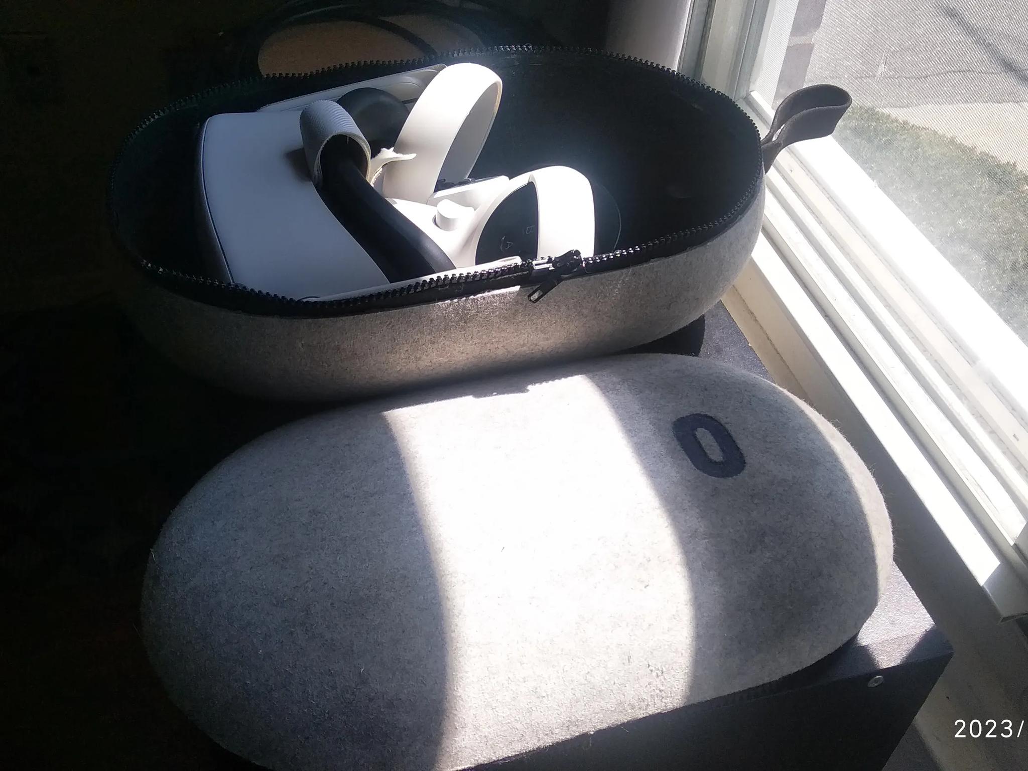 Oculus Meta Quest 2 - 256GB model with two controllers and 16ft Link cable for PCVR