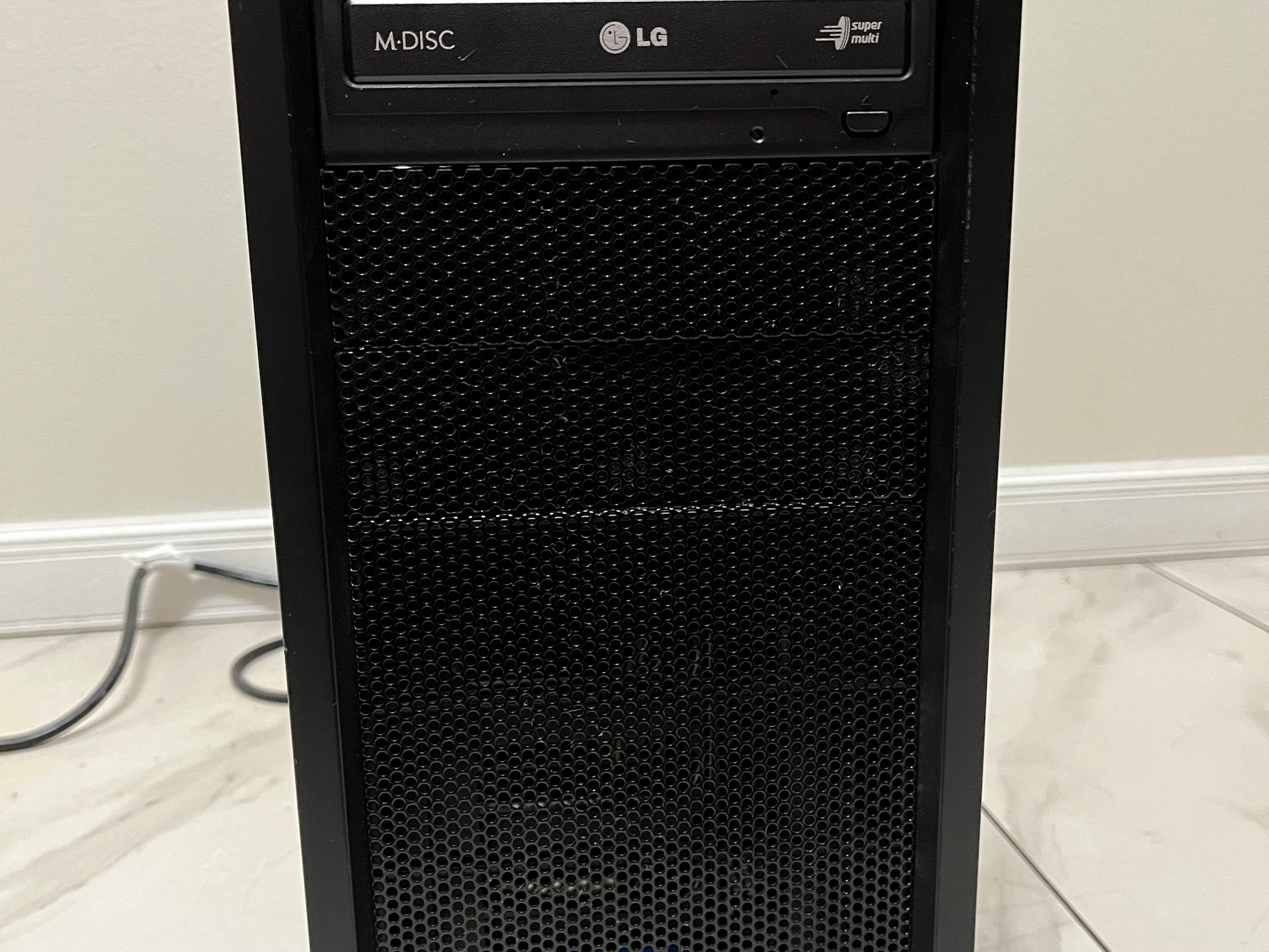 NVIDIA RTX 2070, Intel i7-6700k, 16GB RAM, 1.2TB Storage - Gaming PC w/Wi-Fi, BT