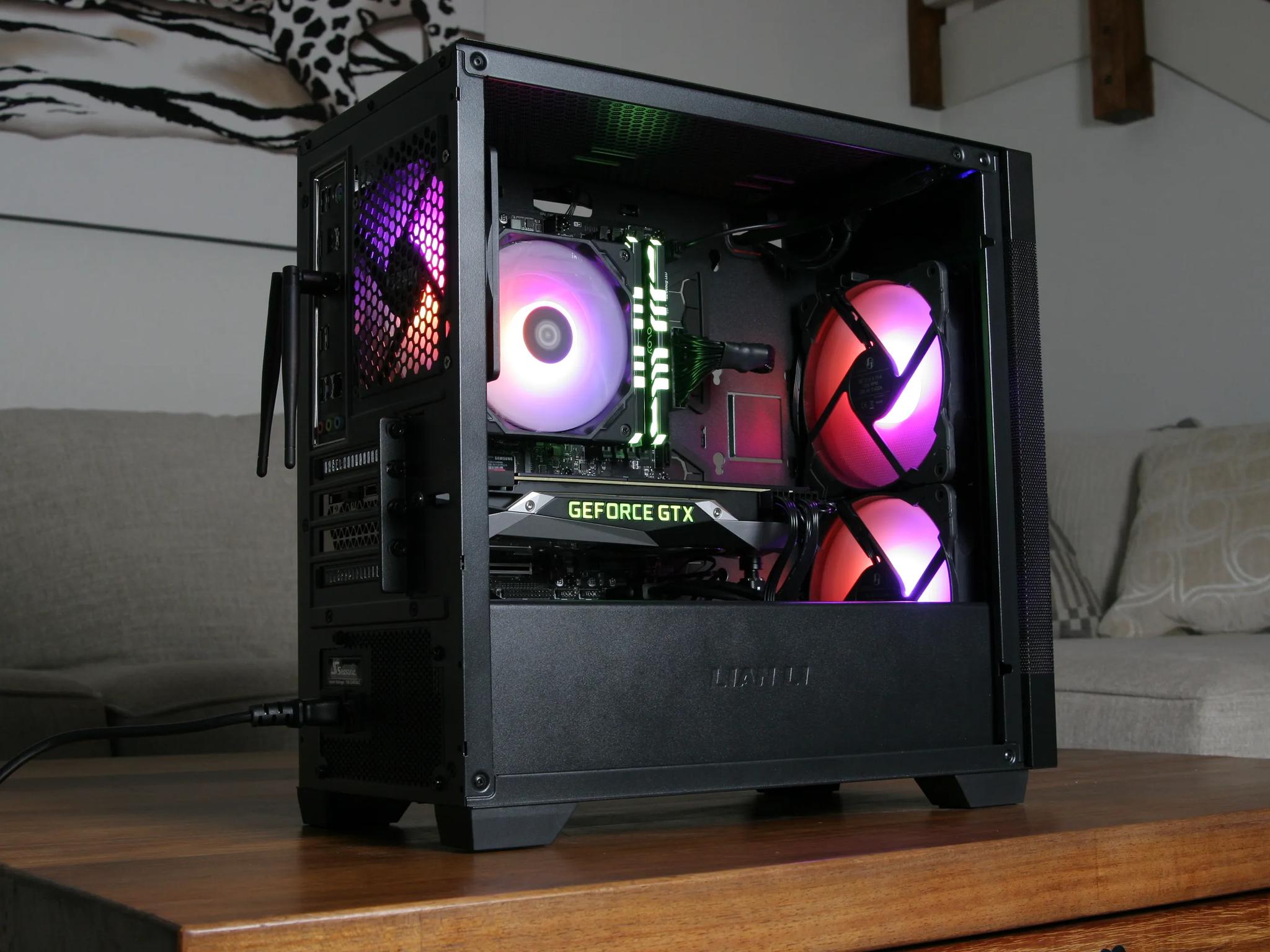 AMD Ryzen 7-3700X GTX1080ti 搭載 ゲーミングPC Gaming / Streaming PC - Nvidia GTX 1080 Ti - Ryzen 7 3700X - 16GB