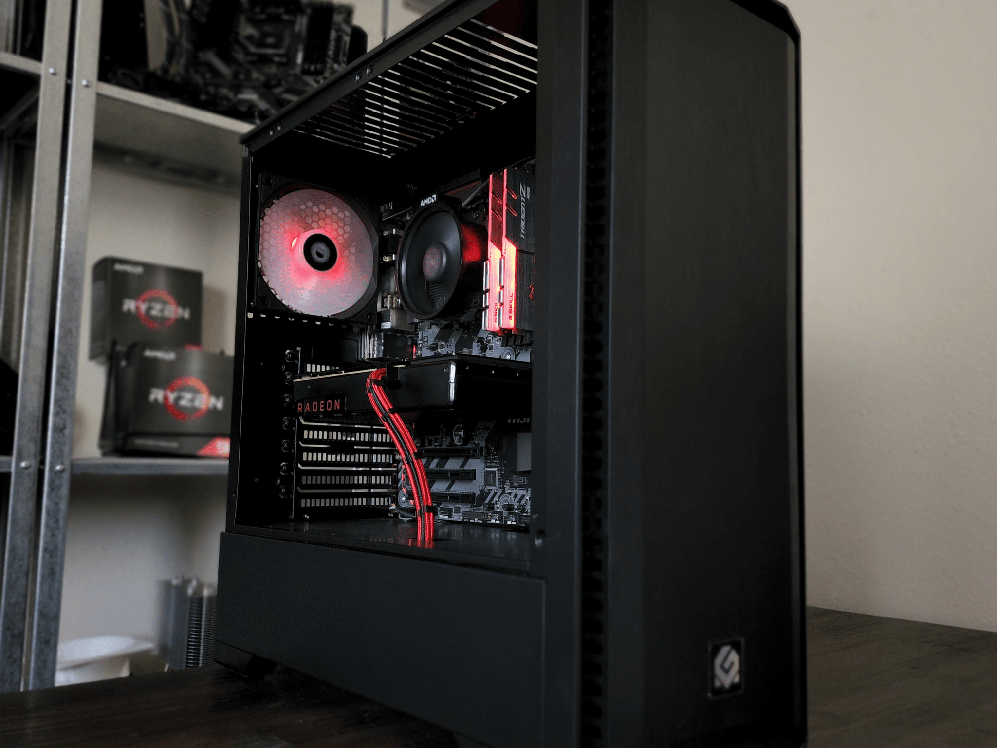 AMD Ryzen 3 2200G // XFX Radeon RX 480 8GB // GSKILL 16GB 3000MHz