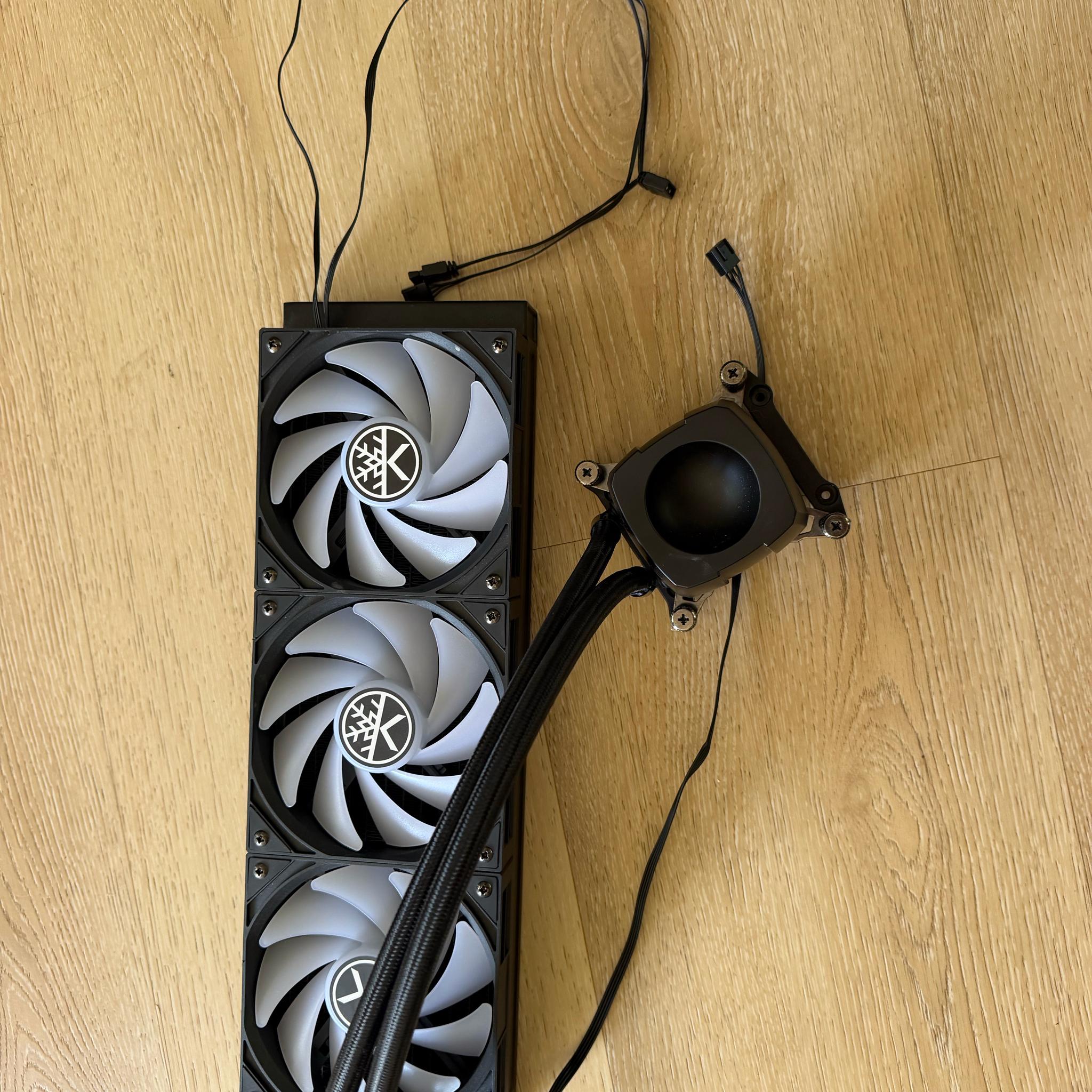 KINGCOOL ORBITTO 360mm 6.67 Curved Panel LIQUID COOLER ARGB BLACK