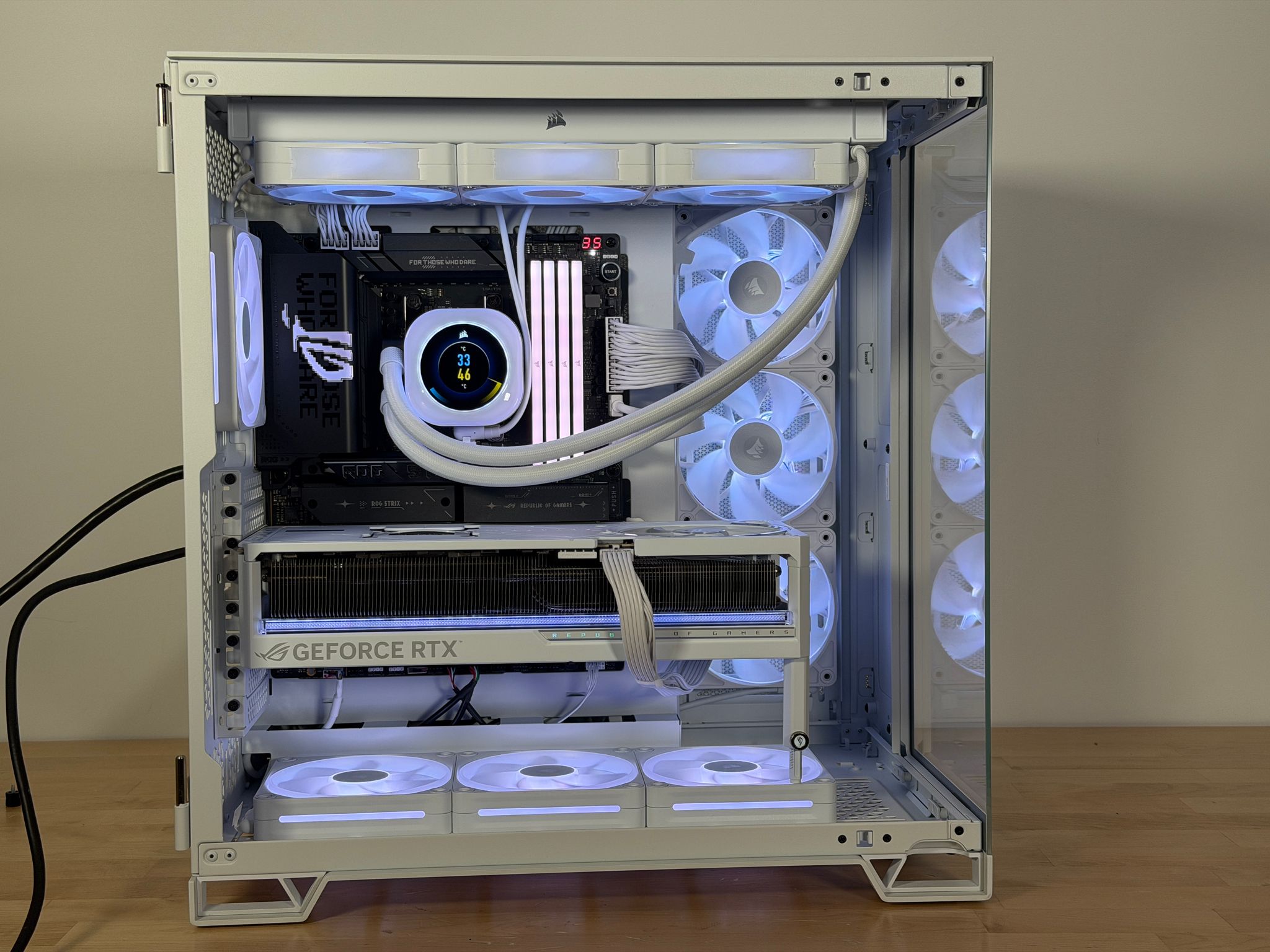 RTX 5090 Ryzen 9 9950x3d 64gb DDR5 4tb NVME Gaming PC