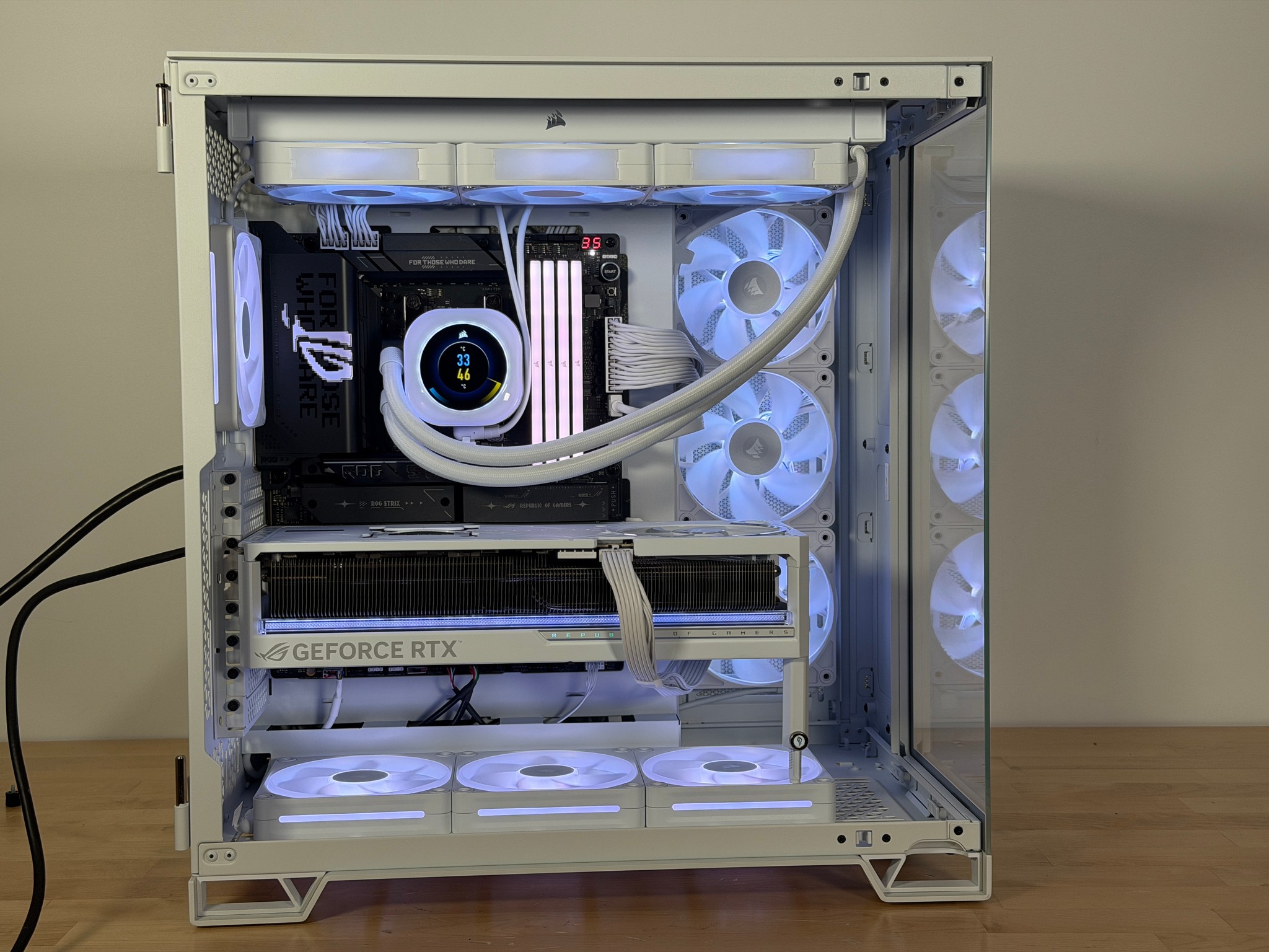 RTX 5090 Ryzen 9 9950x3d 192gb DDR5 4tb NVME Gaming PC