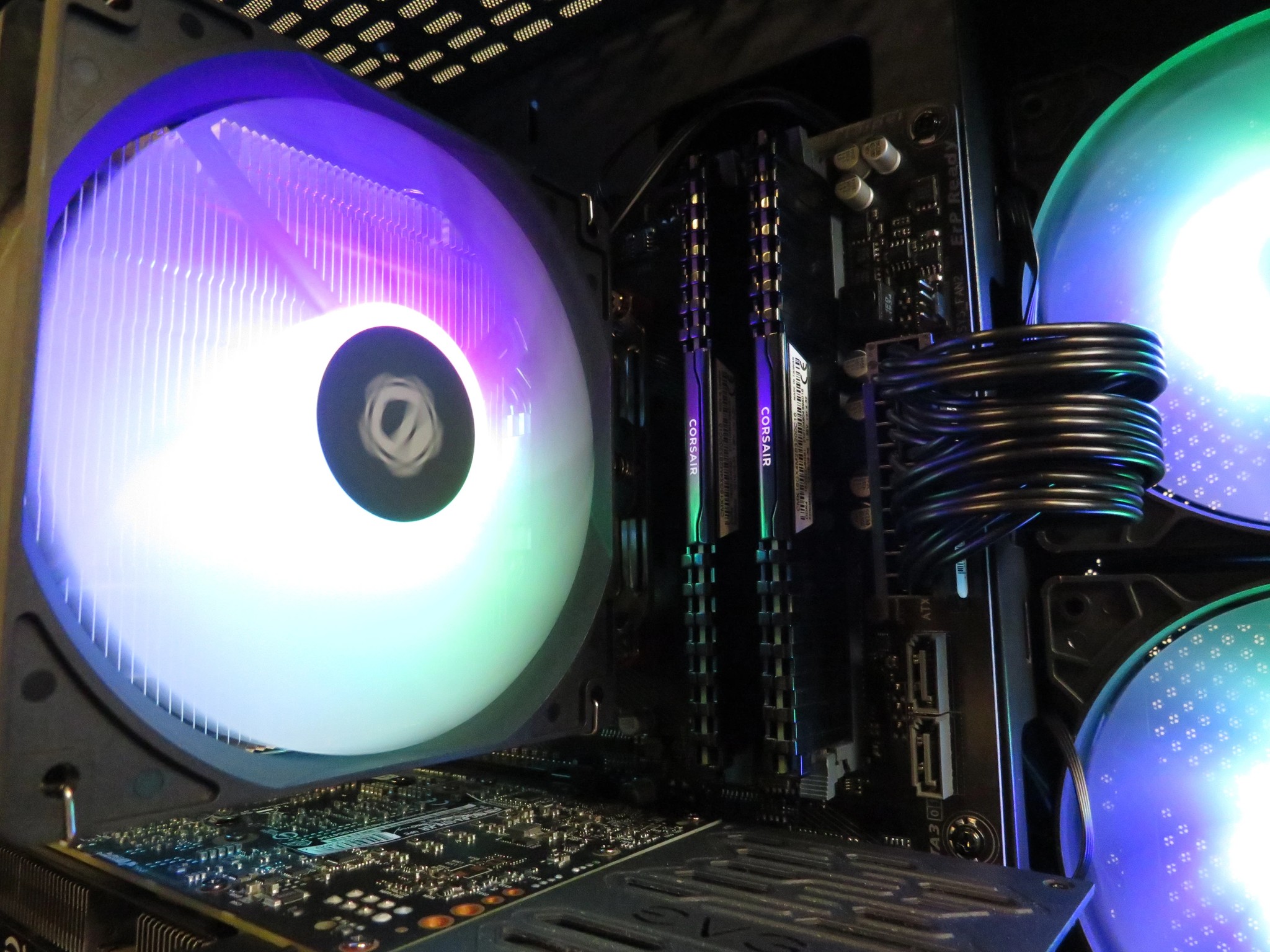 Mid Range GAMER! Ryzen 7 3700X + RTX 2070 + 16 GB DDR4 + 1 TB NVME