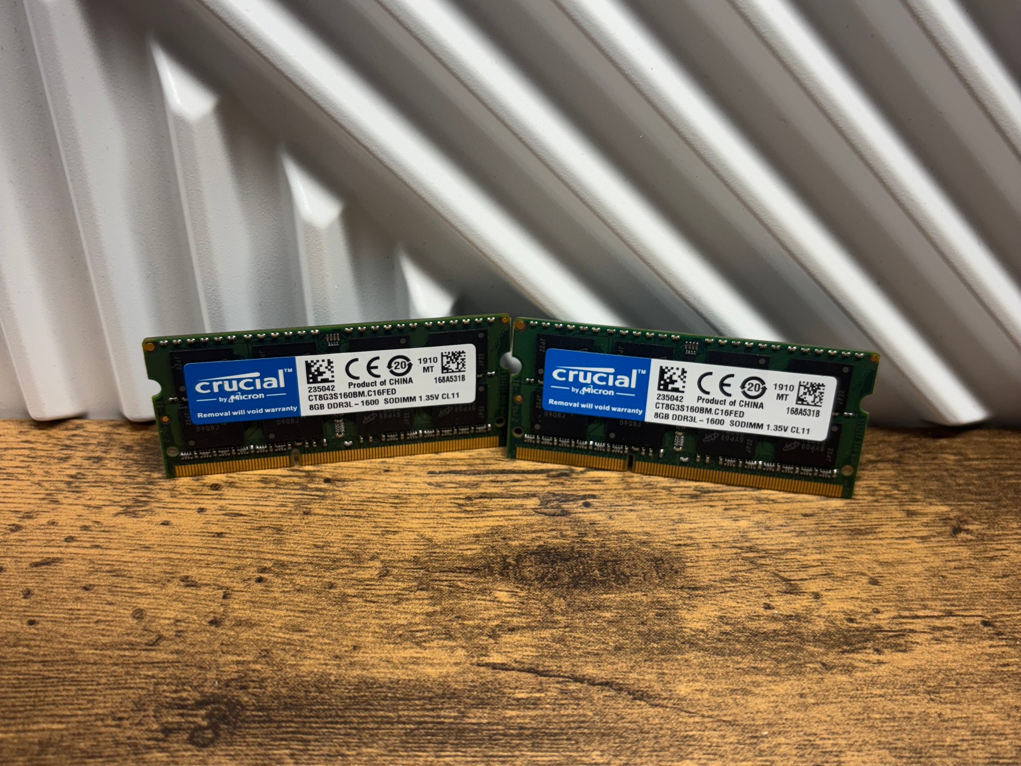 Crucial 16GB (2x8GB) DDR3L-1600 Laptop RAM SODIMM 1.35V PC3L-12800
