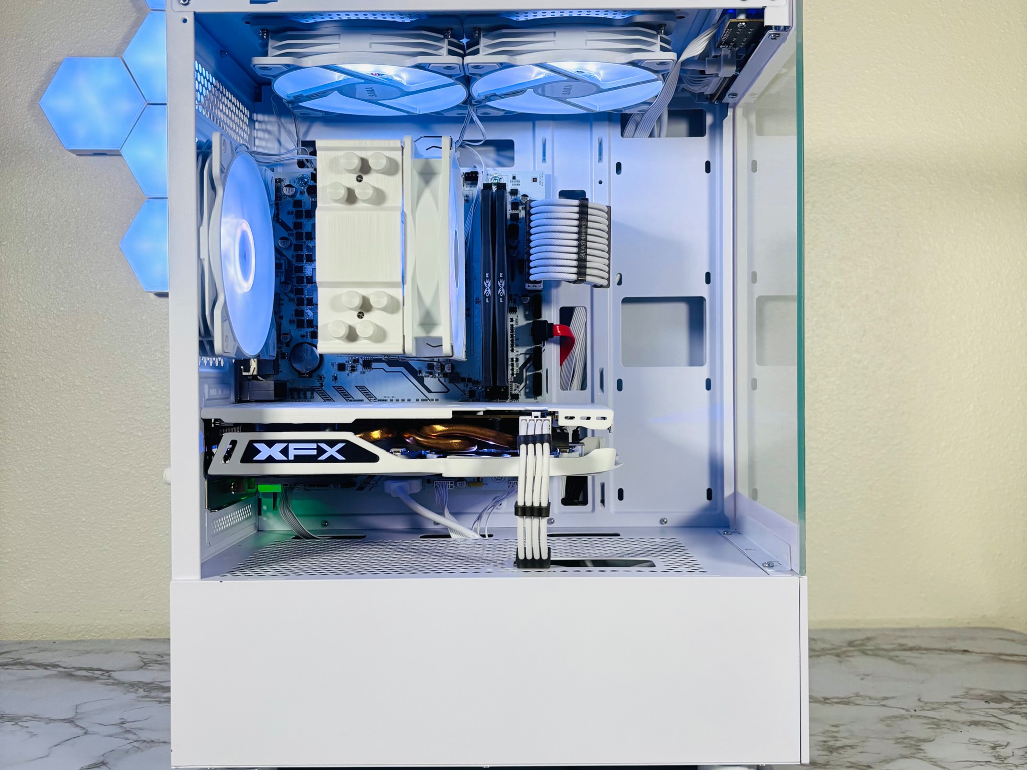 ⚪️⚪️ | Ryzen 5 2600 + RX 480 8GB | 16GB | WiFi INCLUDED