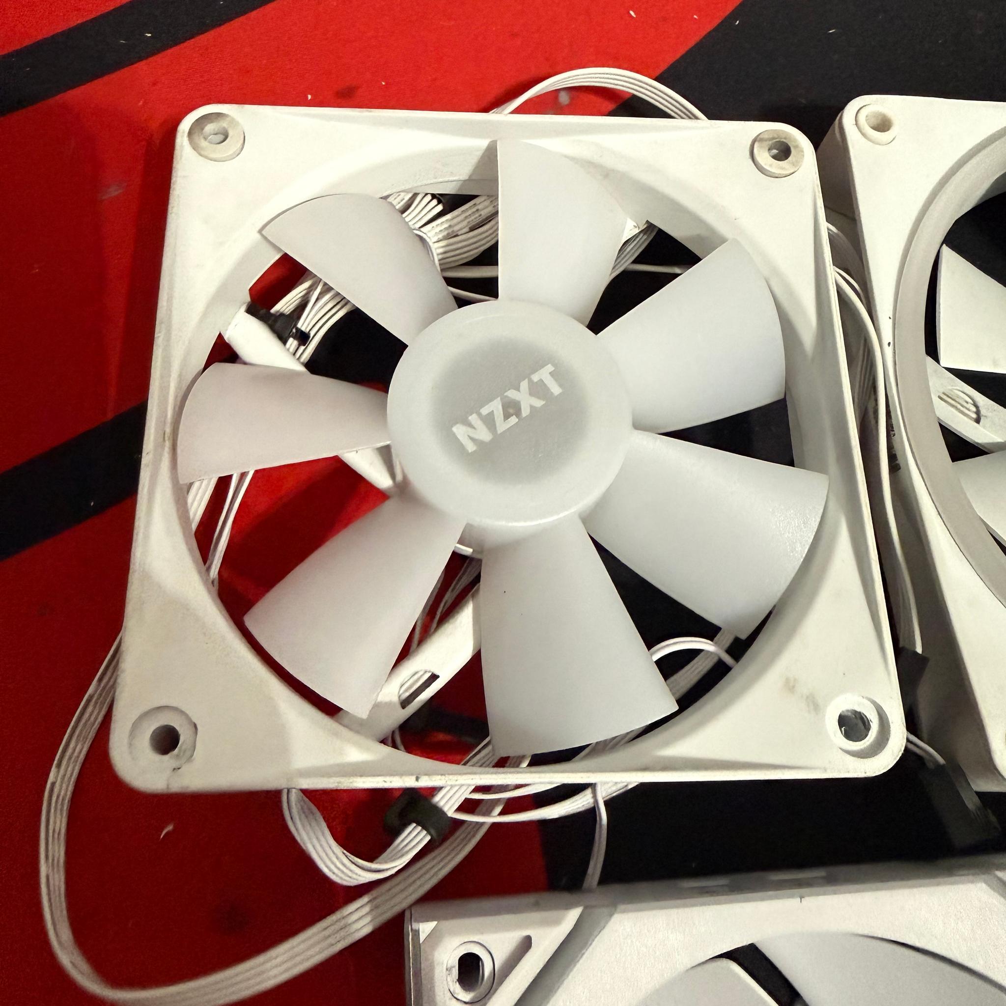 Lian Li Wireless + NZXT Fans