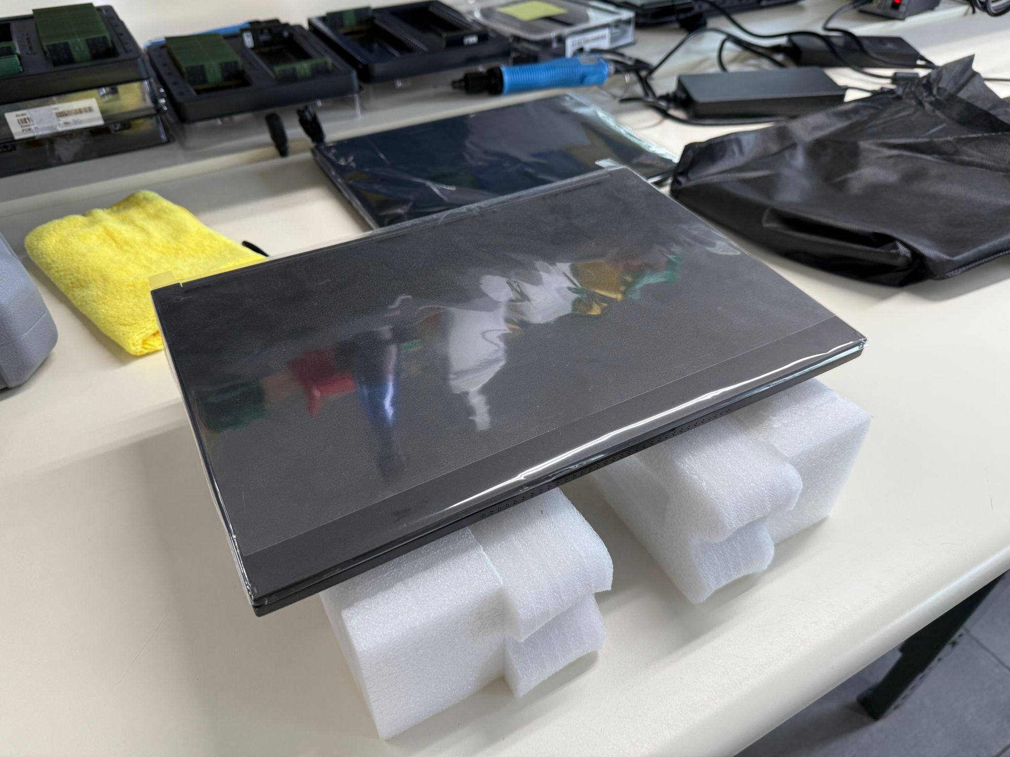 Eluktronics Mech-15 G3, i7-11800H, RTX 3080, 32GB Ram, 2TB SSD, 165HZ