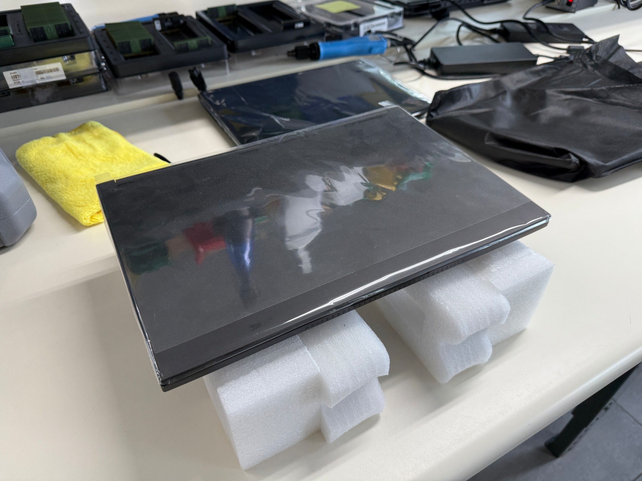 Eluktronics Mech-15 G3, i7-11800H, RTX 3080, 32GB Ram, 2TB SSD, 165HZ