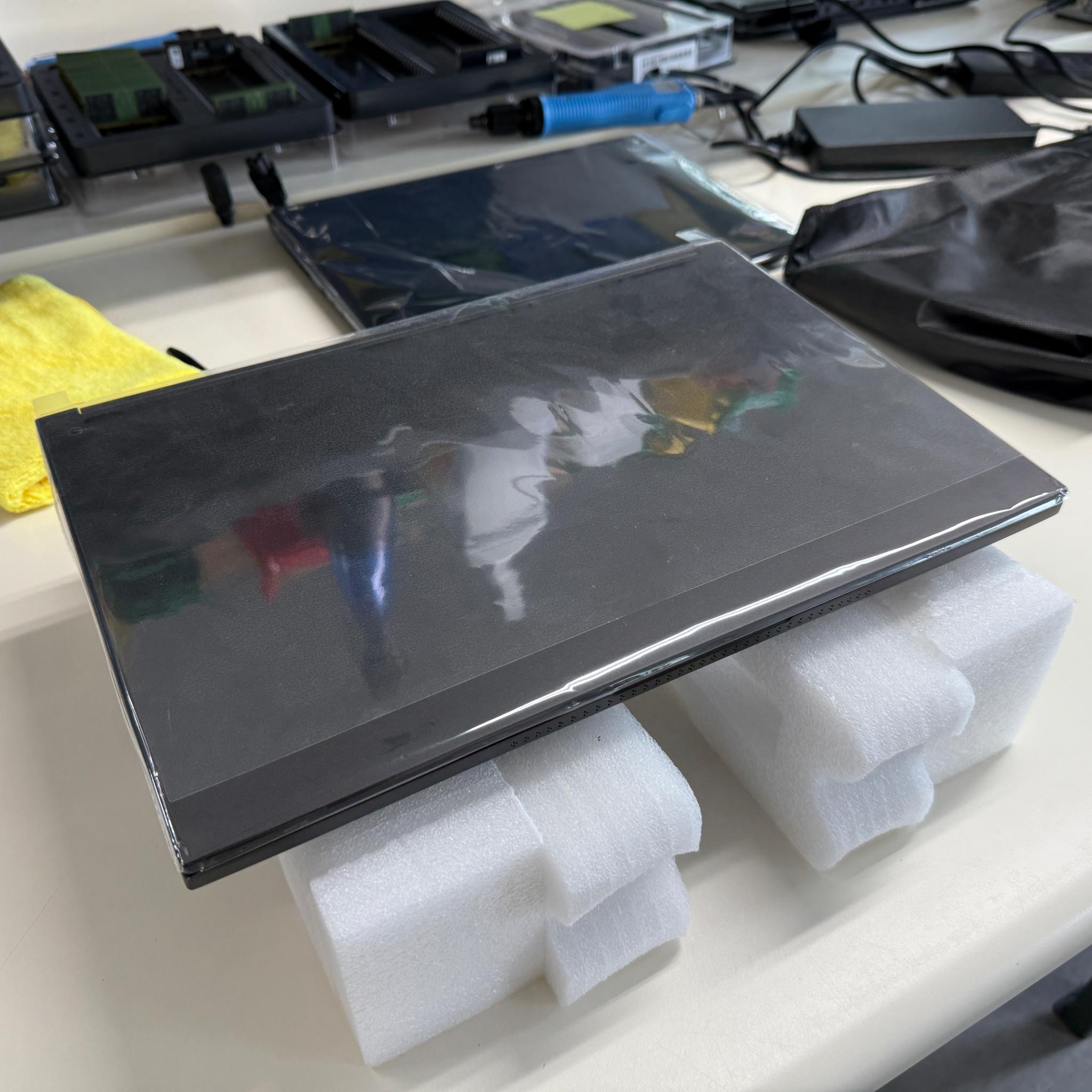 Eluktronics Mech-15 G3, i7-11800H, RTX 3080, 32GB Ram, 2TB SSD, 165HZ