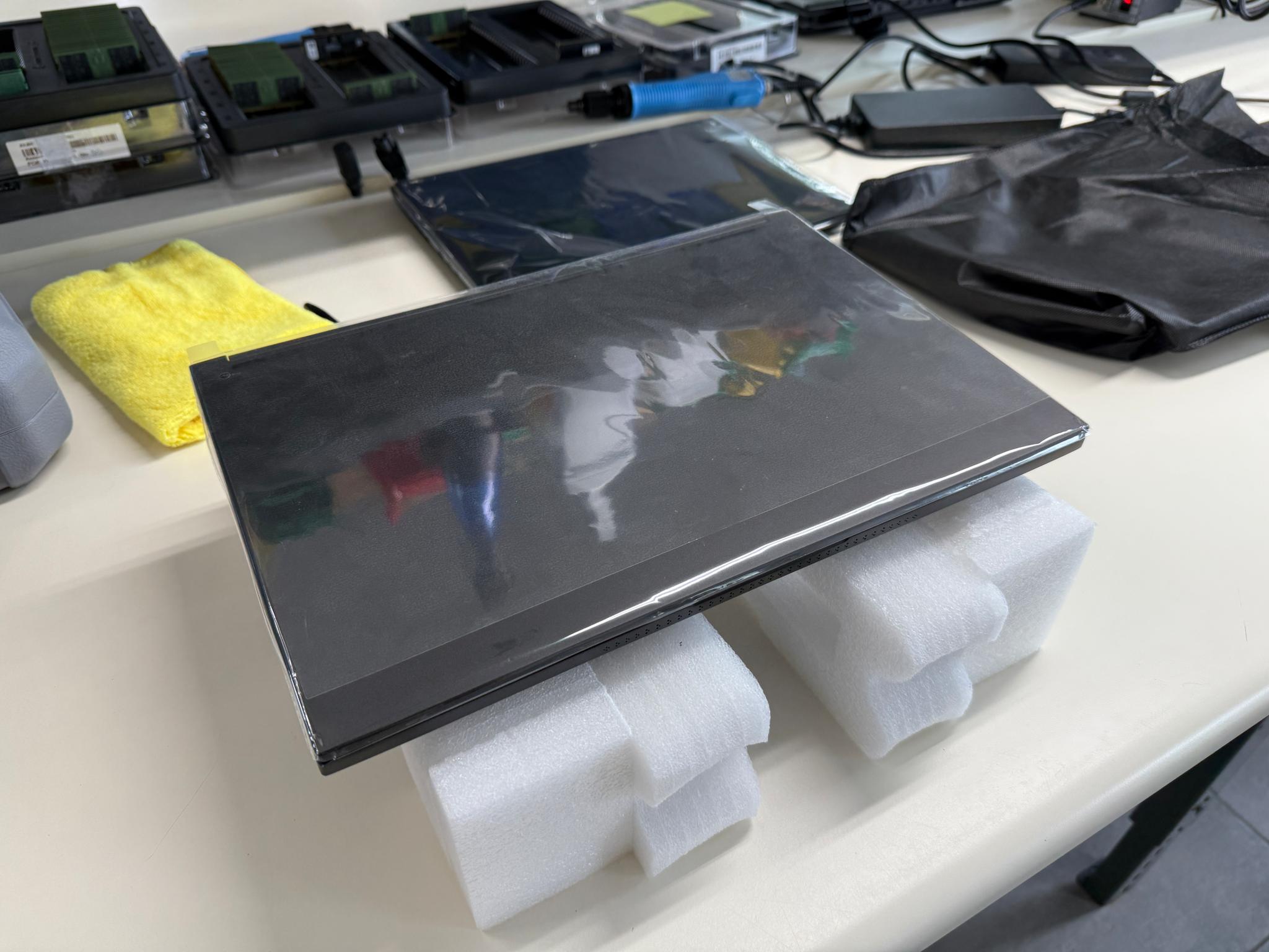 Eluktronics Mech-15 G3, i7-11800H, RTX 3080, 32GB Ram, 2TB SSD, 165HZ