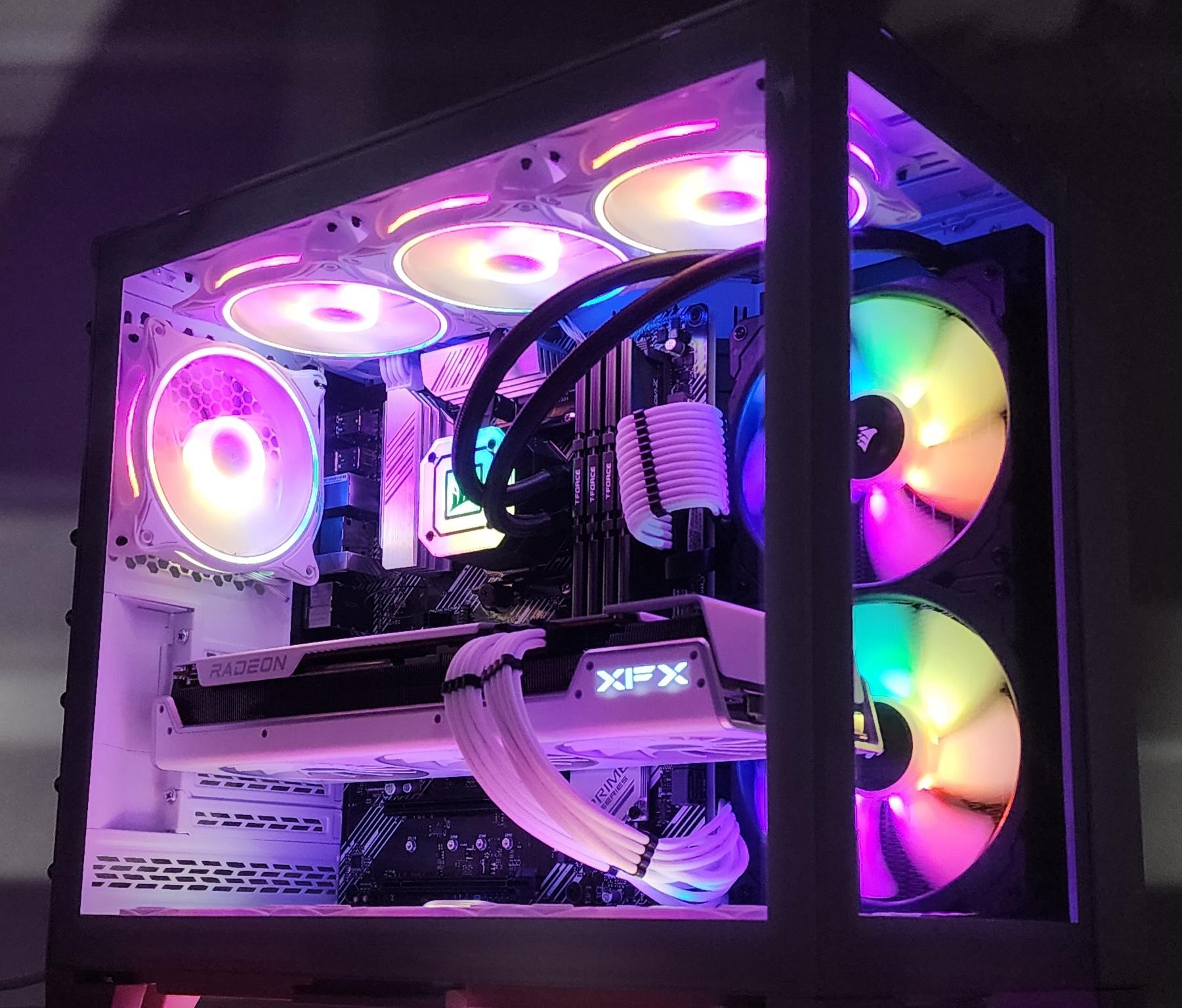 Gaming PC Ryzen 7 5700X3D 32GB RAM 2TB SSD RX 7900 XT 20GB Windows 11 Computer