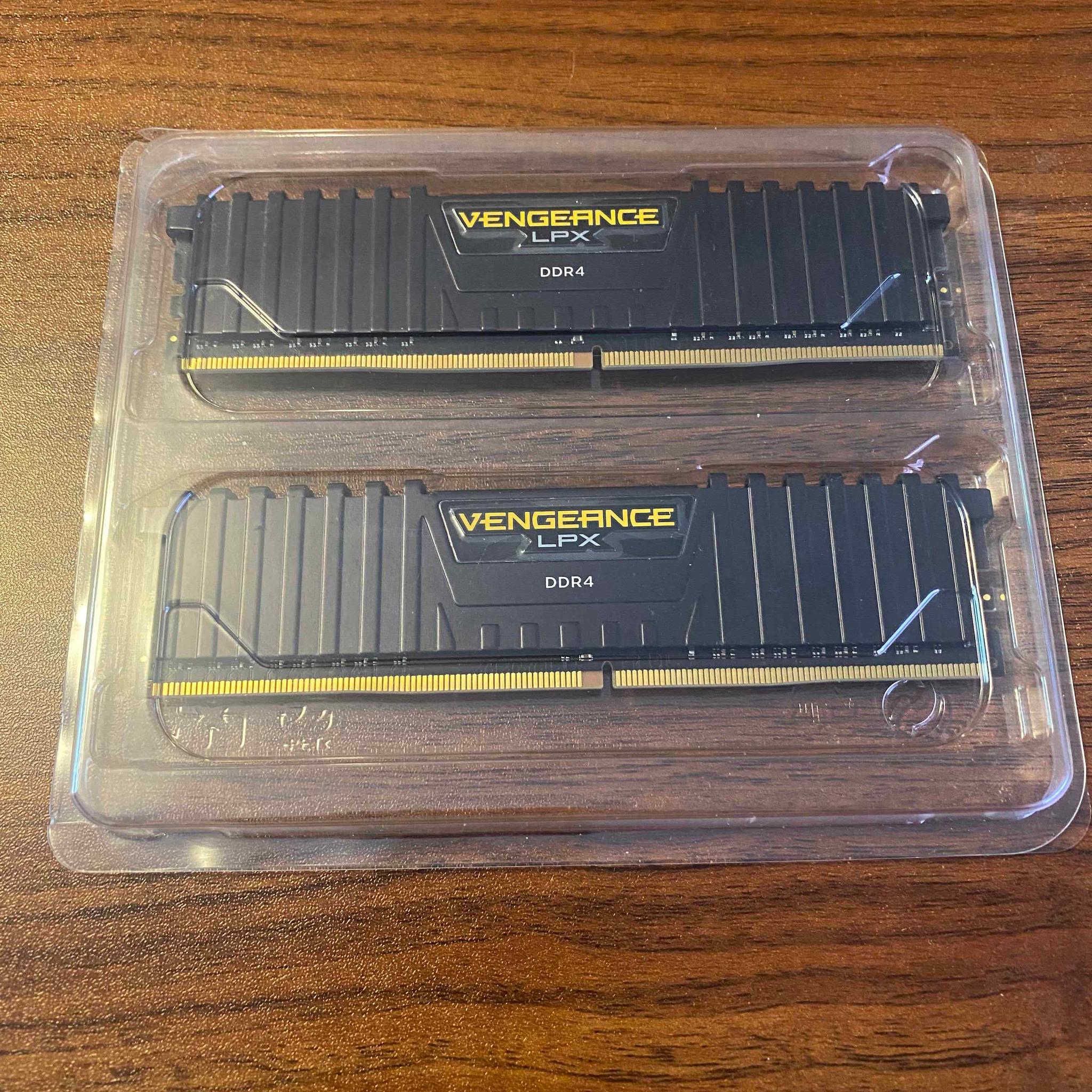 16GB (2x8GB) DDR4 Corsair Vengeance LPX 3200 16-18-18-36 Black ver 4.32