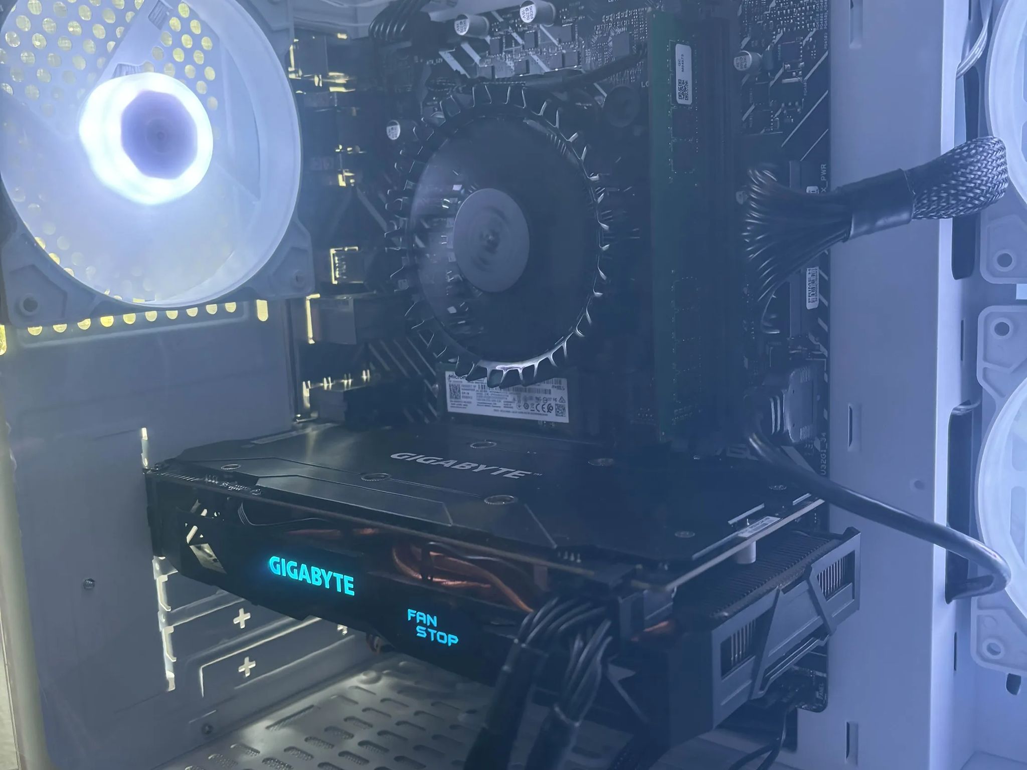 GAMING PC i5 12TH GEN RADEON RX 570 RGB Lighting RGB Fans Computer