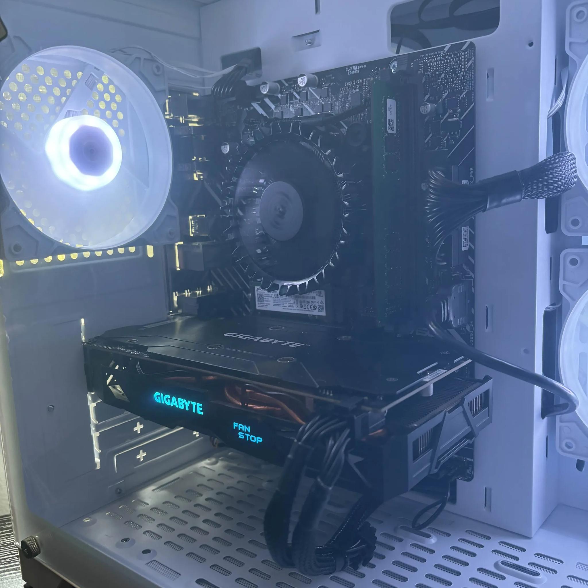 GAMING PC i5 12TH GEN RADEON RX 570 RGB Lighting RGB Fans Computer