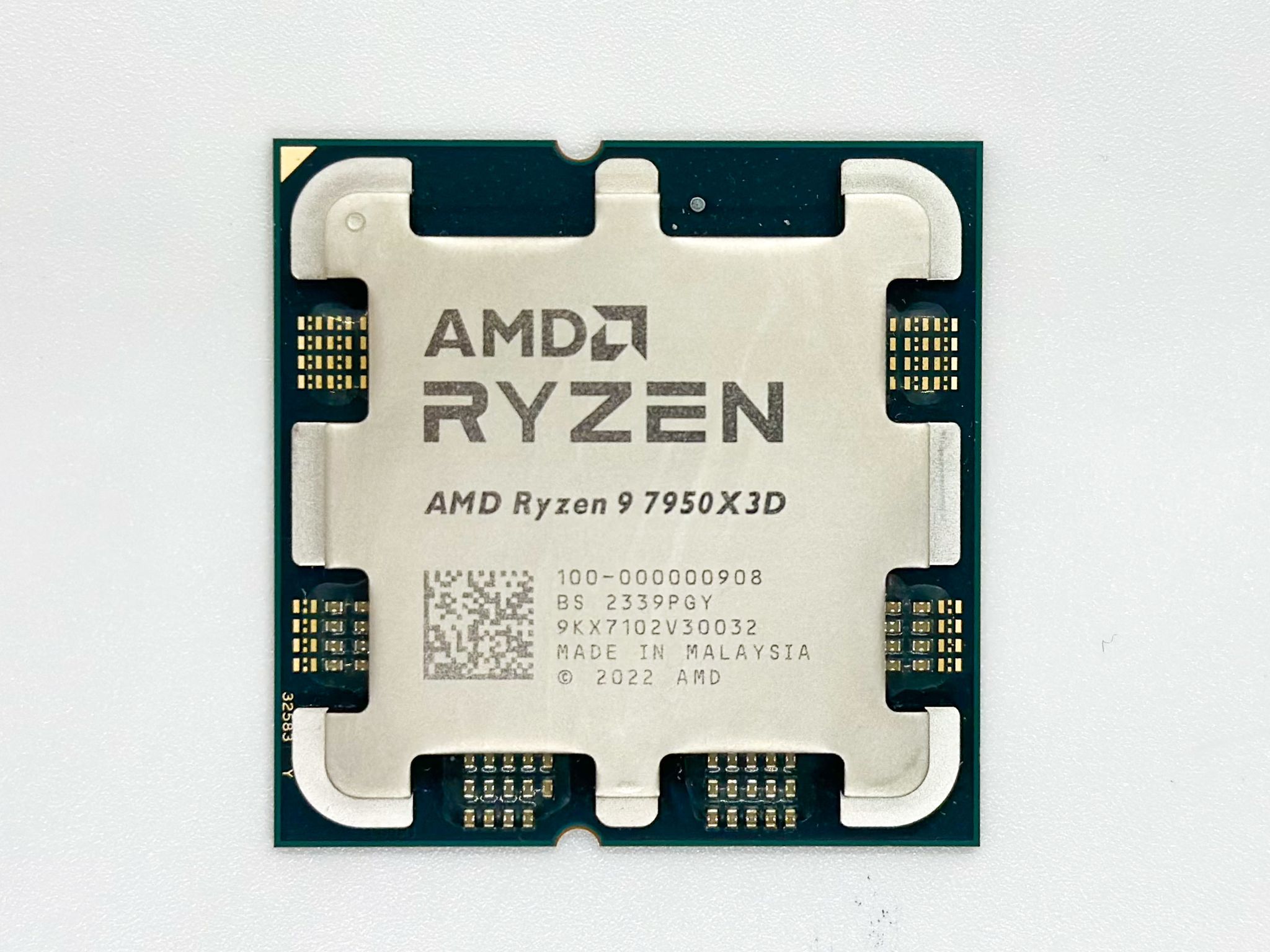 AMD Ryzen 9 7950X3D 4.2 GHz 16-Core 128MB AM5 CPU Processor 120W