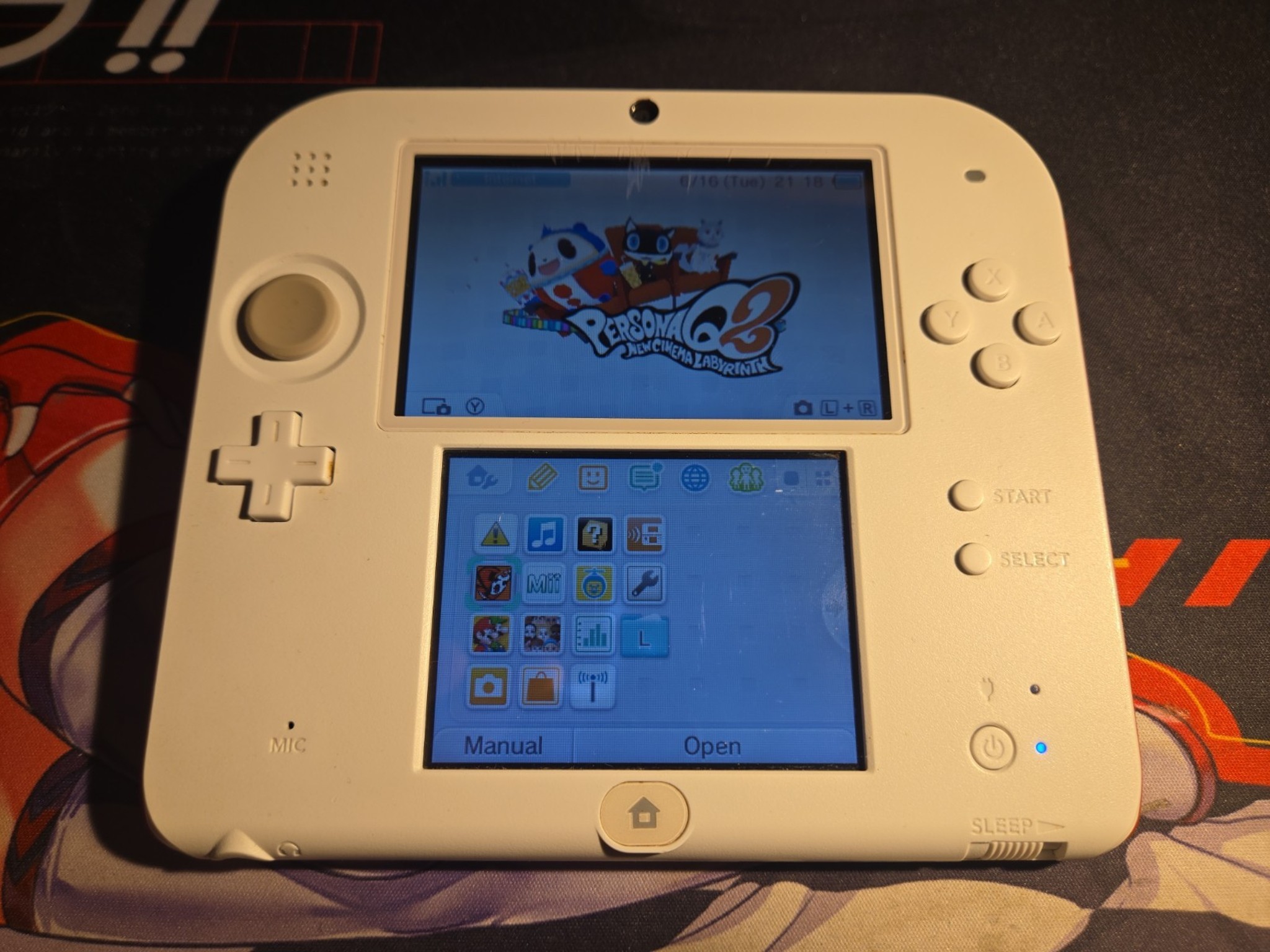 CUSTOM REFURBISHED Nintendo 2DS White/Red Handheld Console, NSMB2 Edition