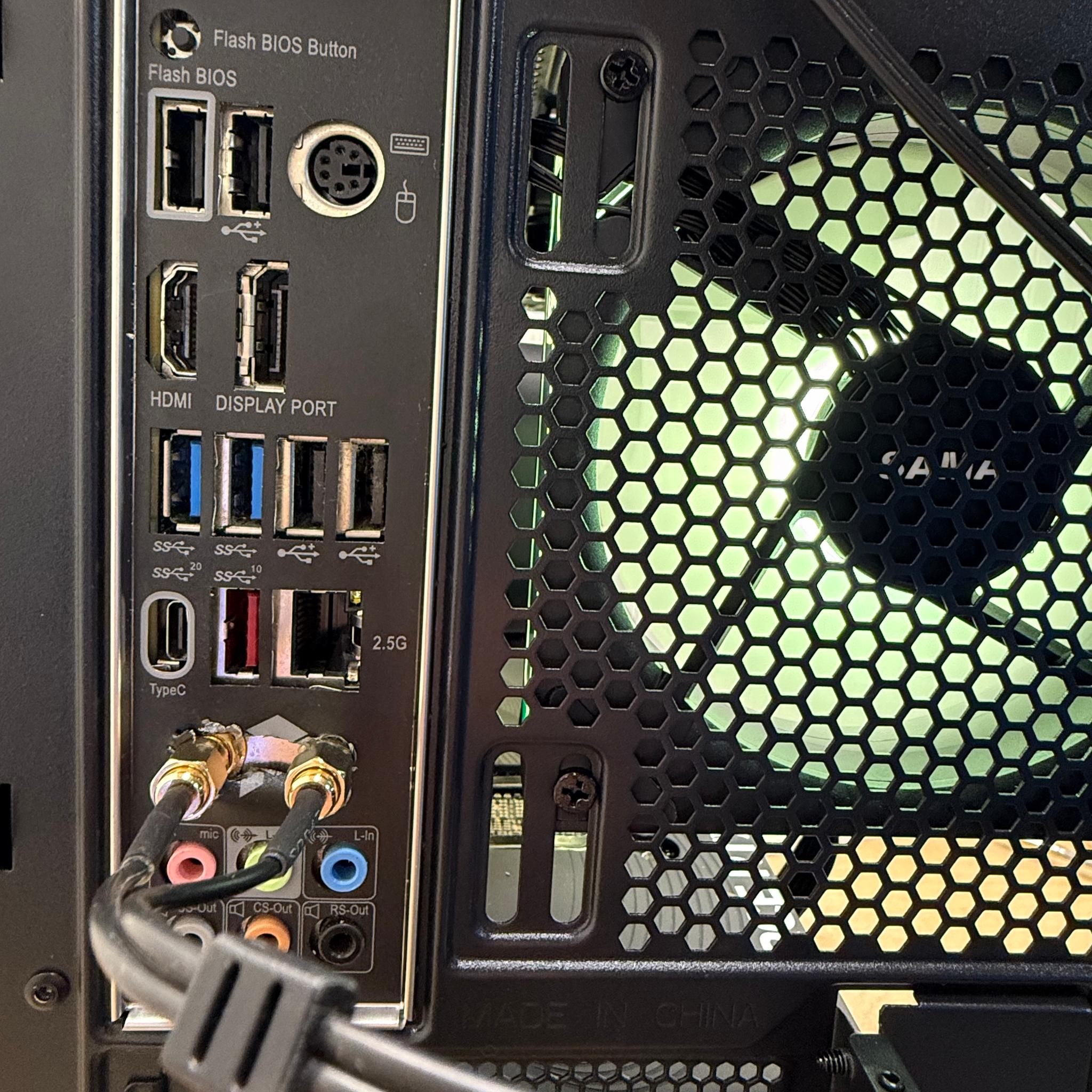 BLACK FRIDAY WEEK 1 DARK FORCE 13700kf/5070/32g ddr5/2TB NVME+2TB SSD/750watt psu/240mm AIO