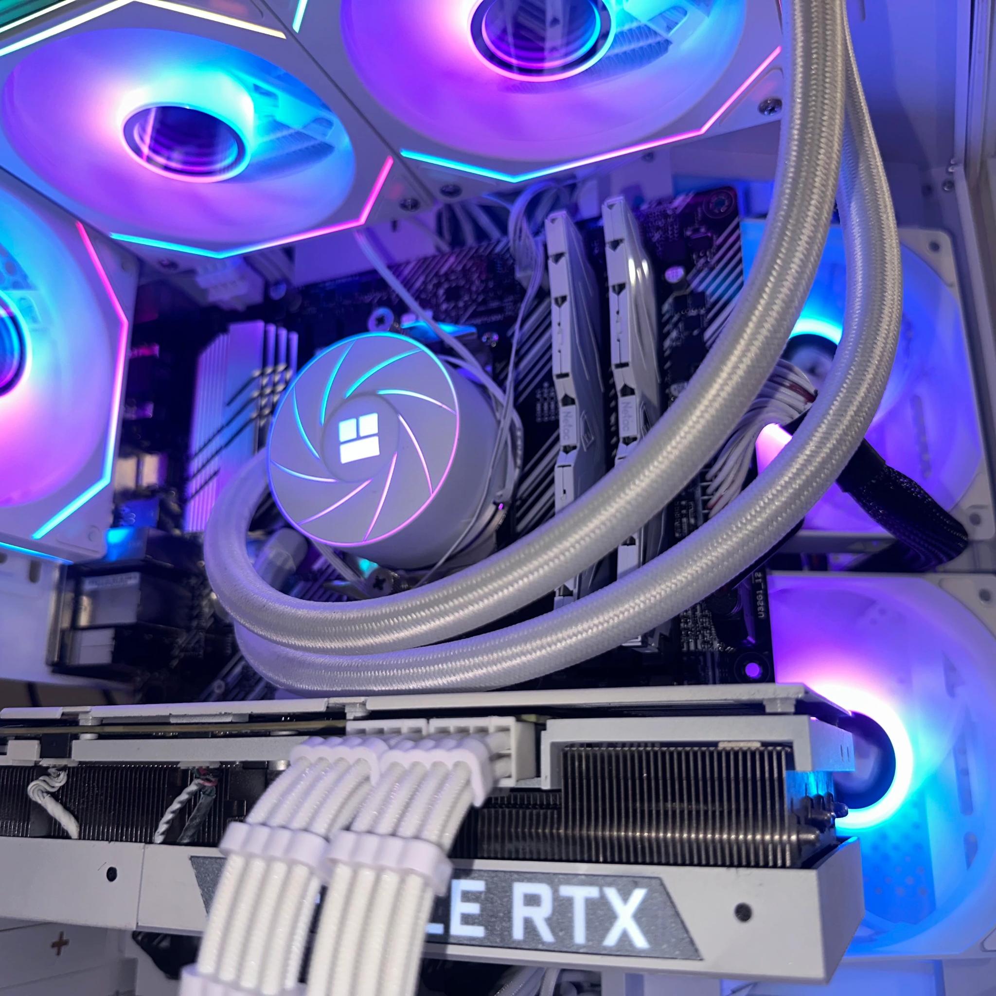 ❄️ Frostbite| RTX 3080 | Ryzen 5 5600X | 32GB | 240mm AIO
