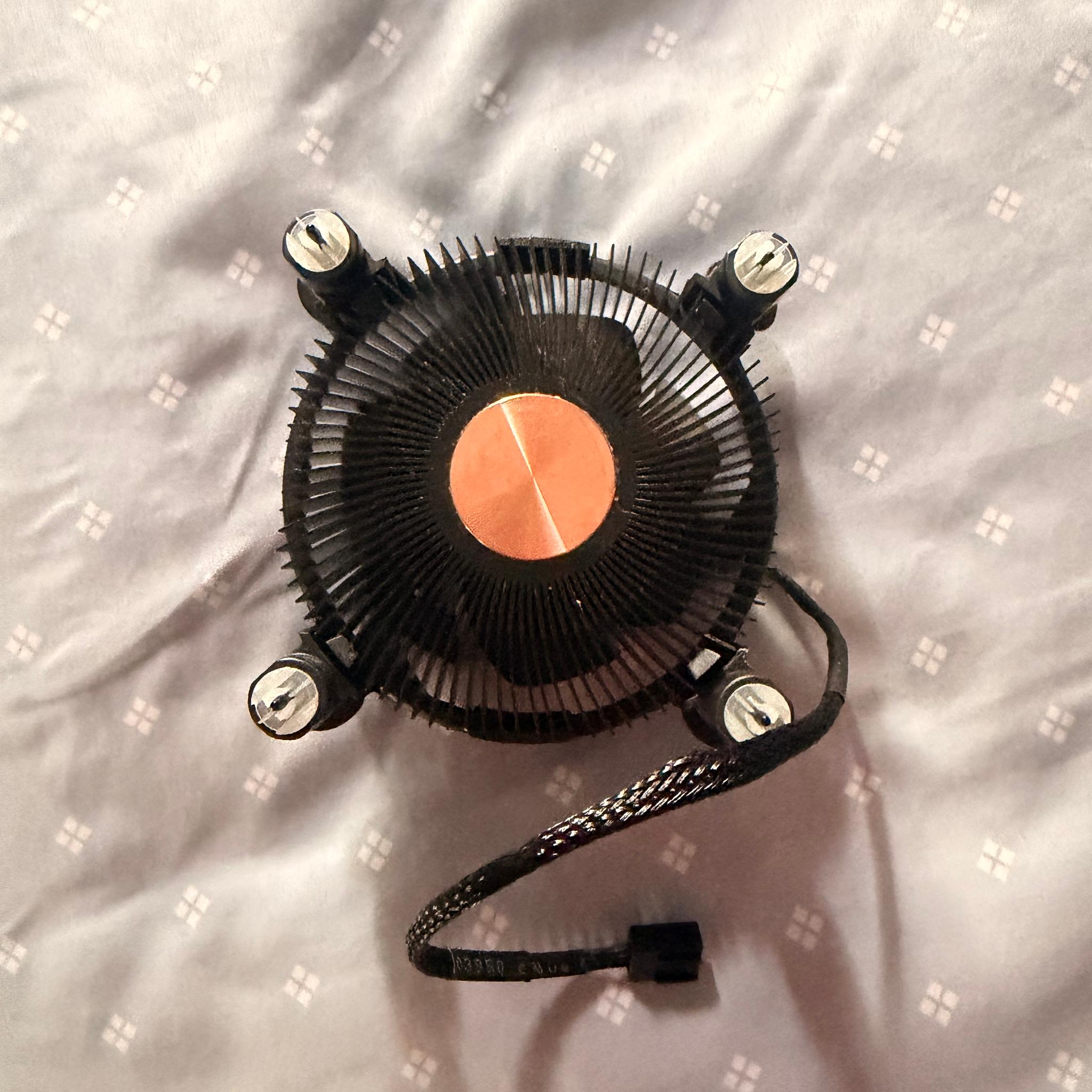 🔥 Intel Stock Cooler 🔥