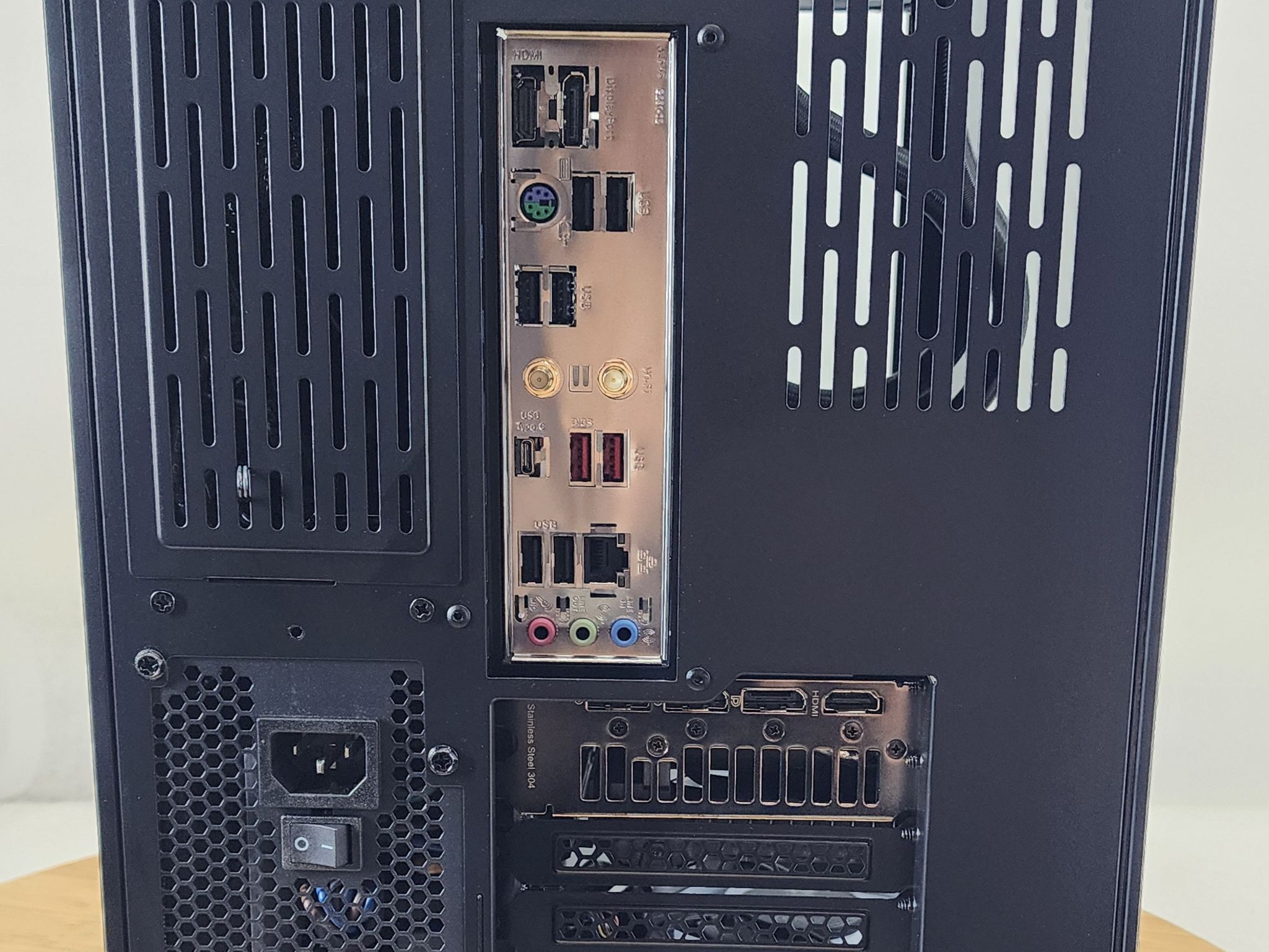 Gaming PC Ryzen 7 7800X3D 32GB RAM 1TB SSD RX 7800 XT 16GB Win11 Computer