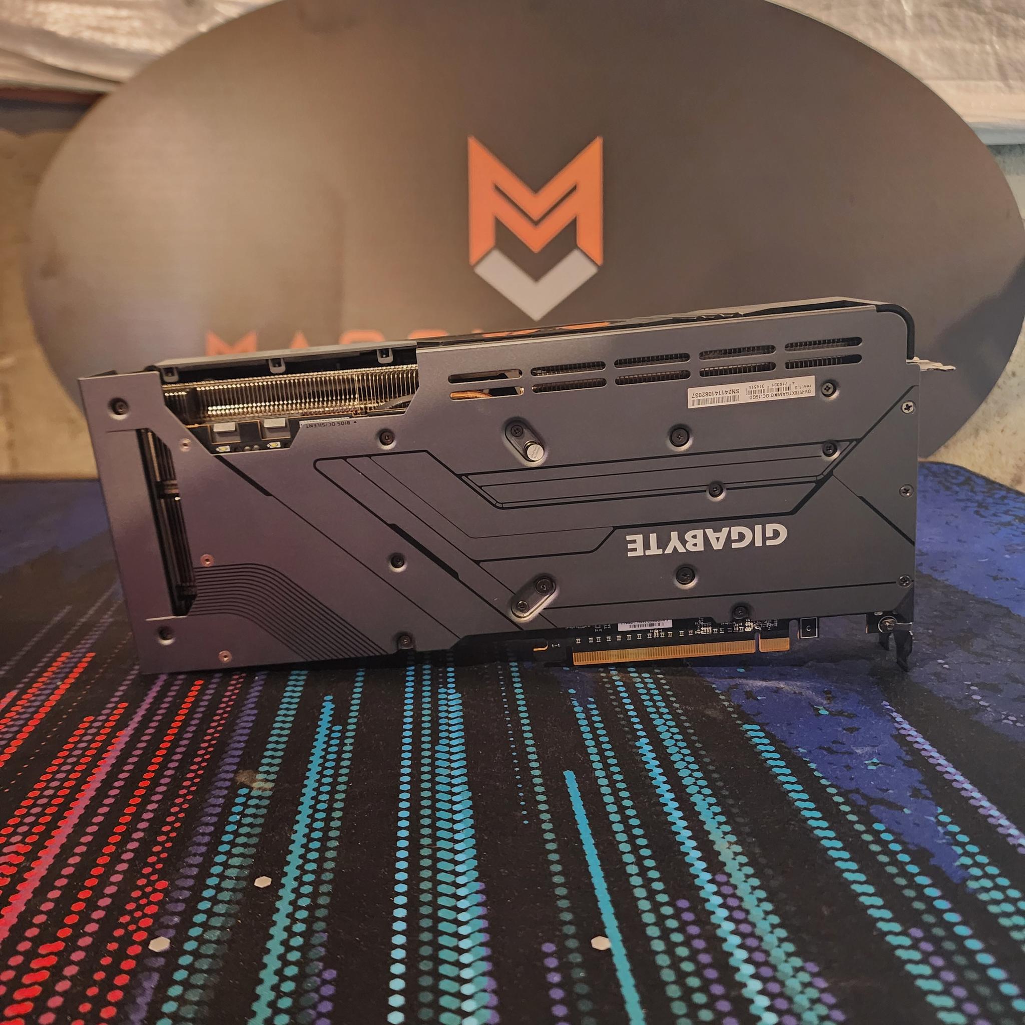 Gigabyte RX 7800 XT GAMING OC