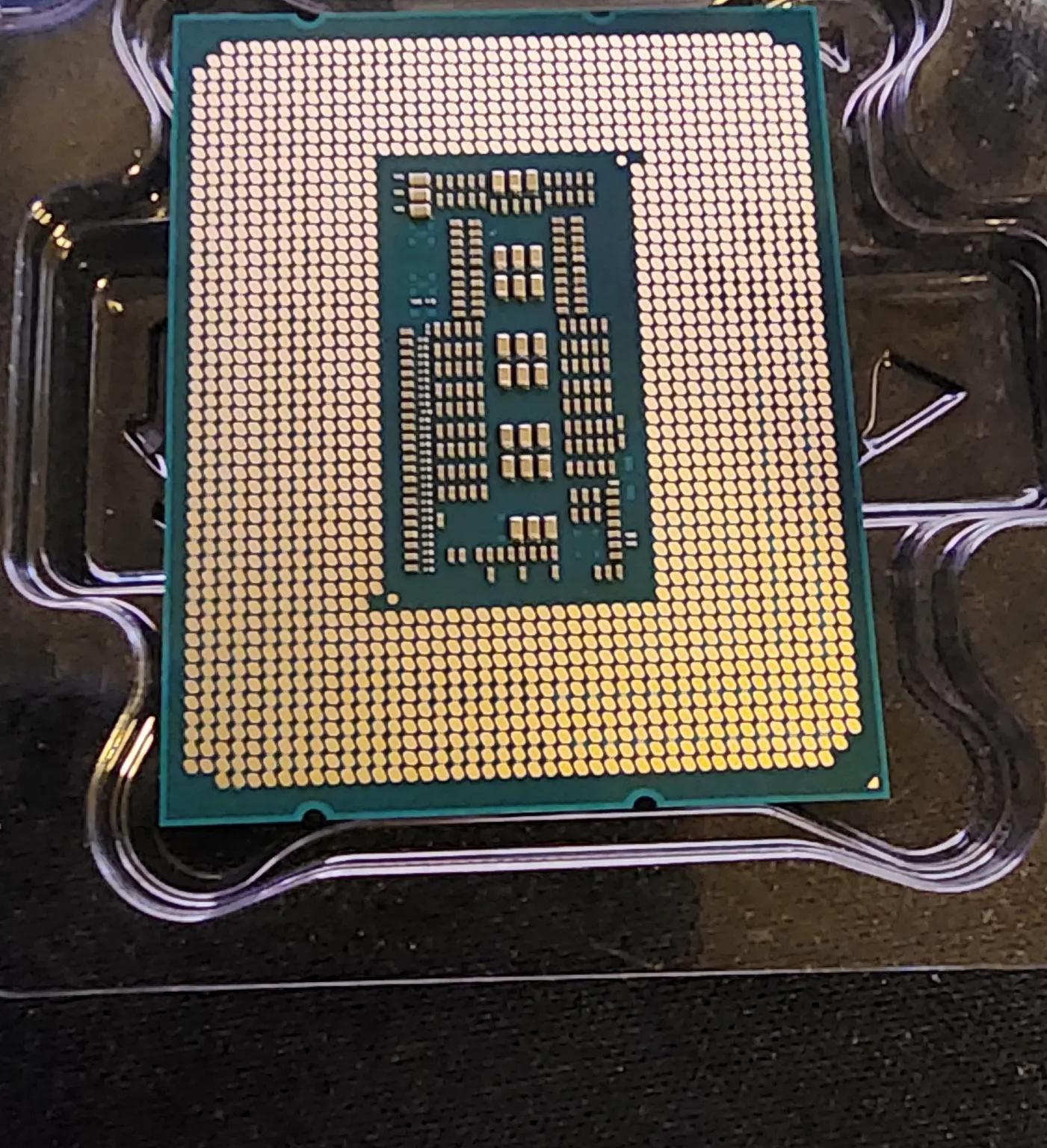 Intel® Core™ i7-13700F Processor