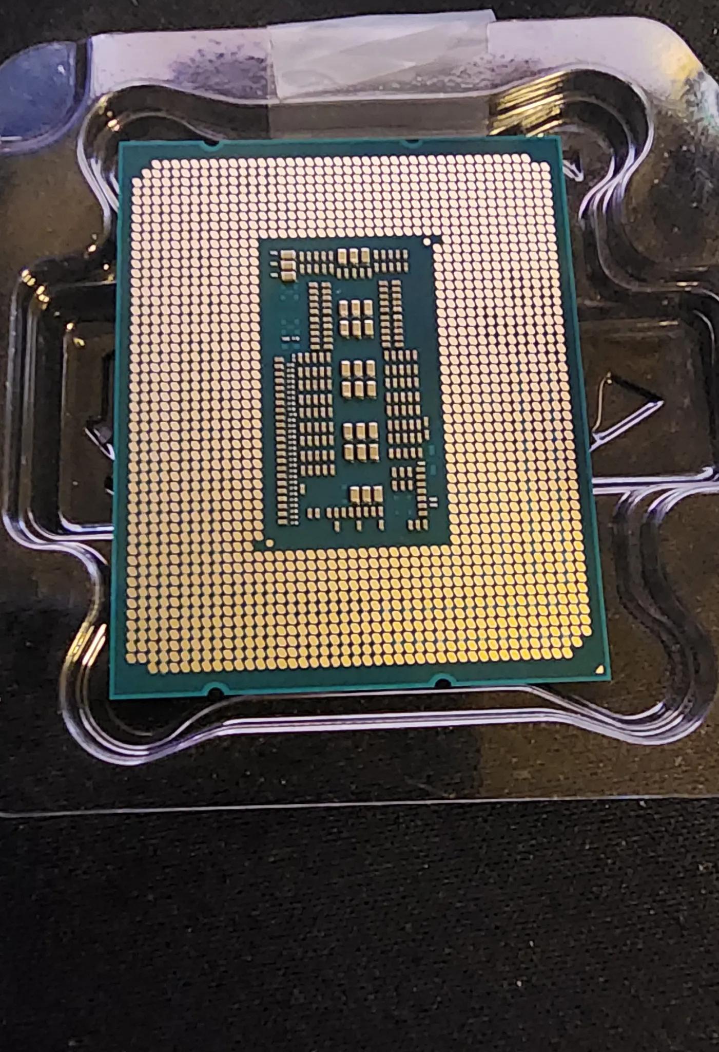 Intel® Core™ i7-13700F Processor
