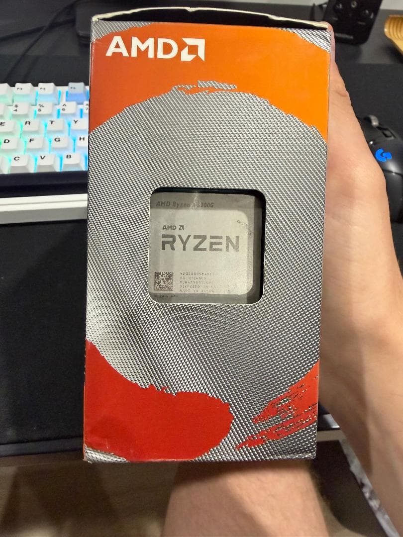 AMD Ryzen 3 3200G