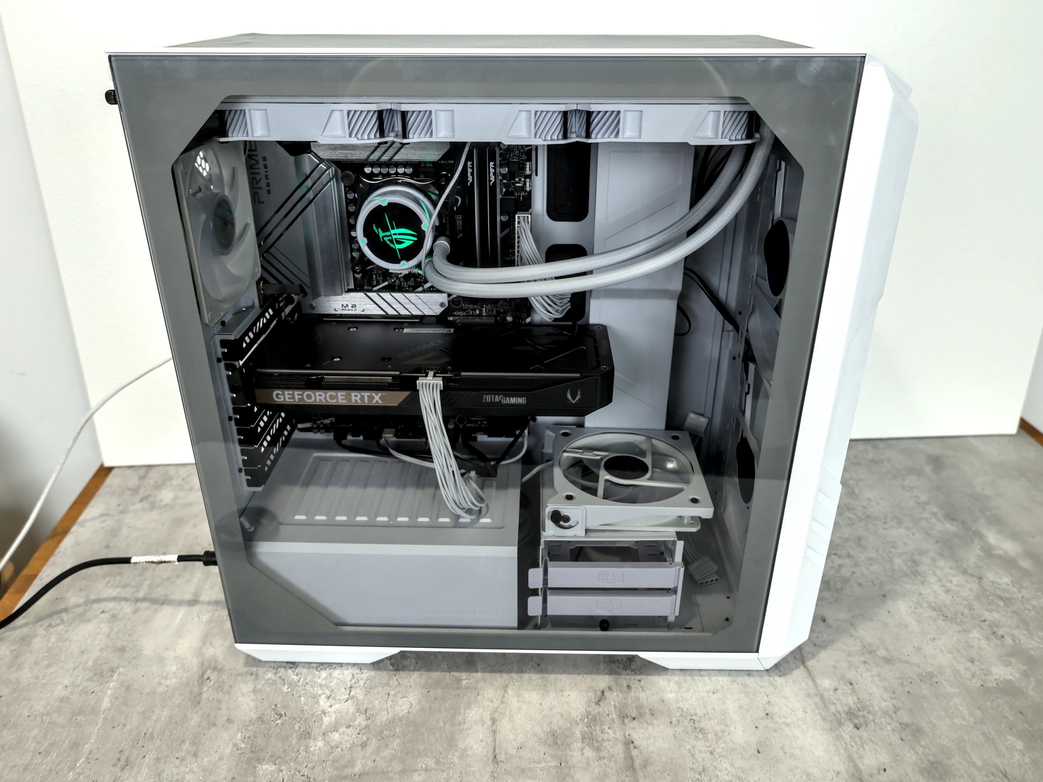 High-End 1440p/4K Ready White Aesthetic Custom PC