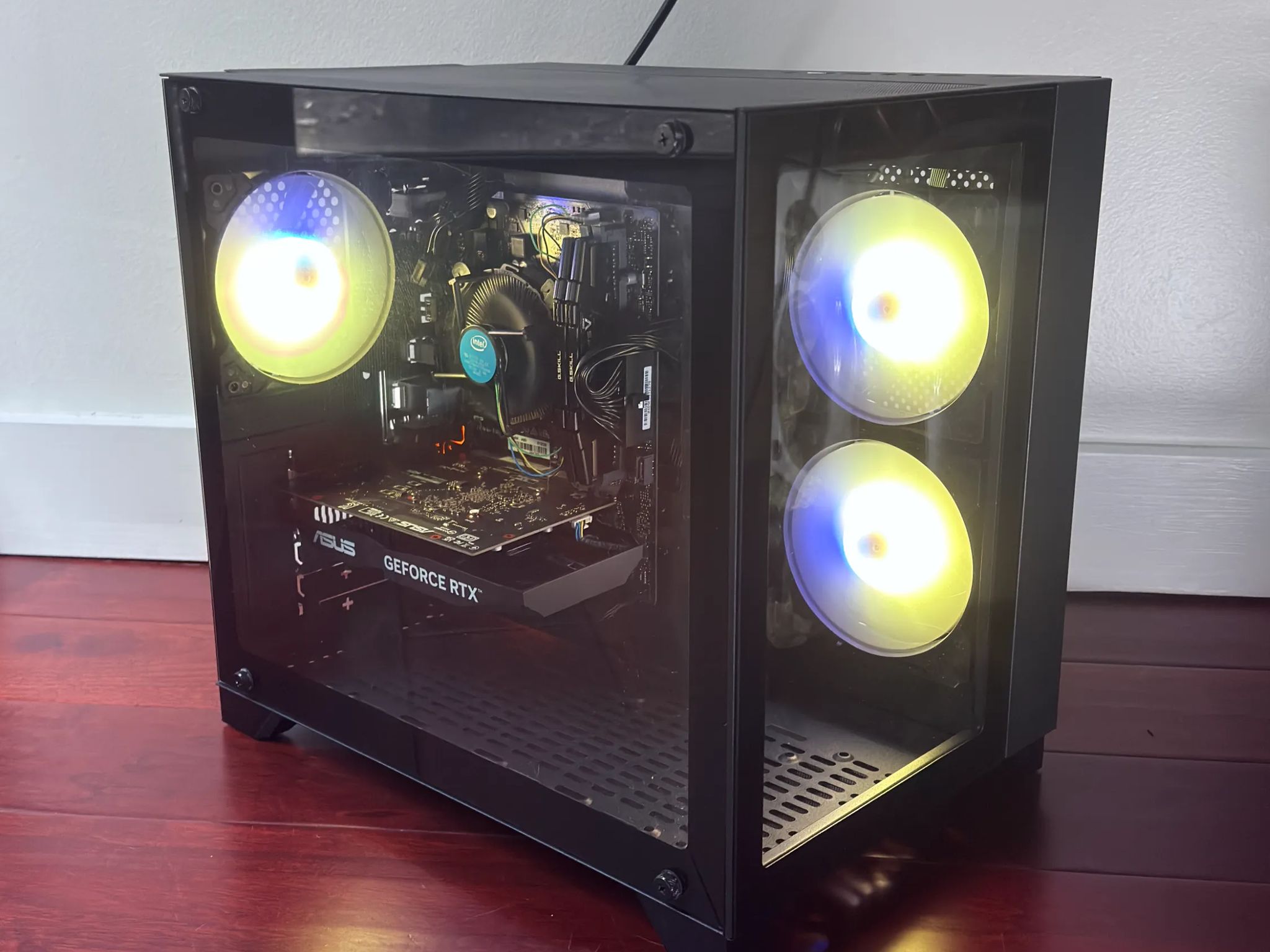 Custom Gaming PC i5 RTX 3050, 32gb ram, 512gb ssd