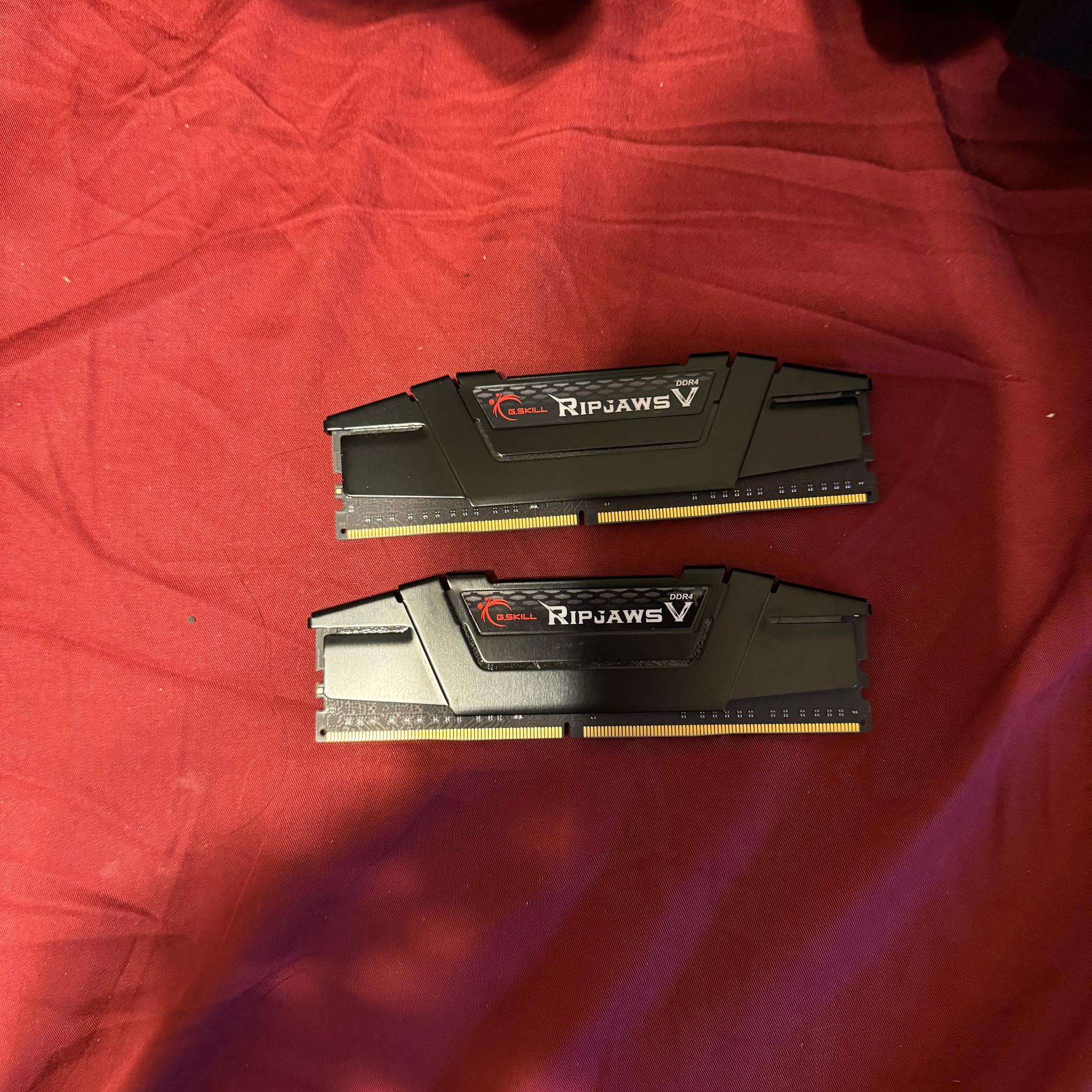 G.SKILL Ripjaws V Series (Intel XMP) DDR4 RAM 32GB