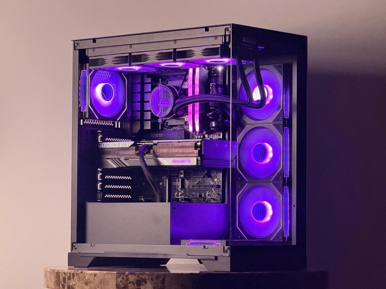 FREE SHIP 🖤🌈 Black RGB Gaming PC | RTX 4070 Ti Super 16 GB | Ryzen 7 7700 | 1TB SSD | 32 GB DDR5