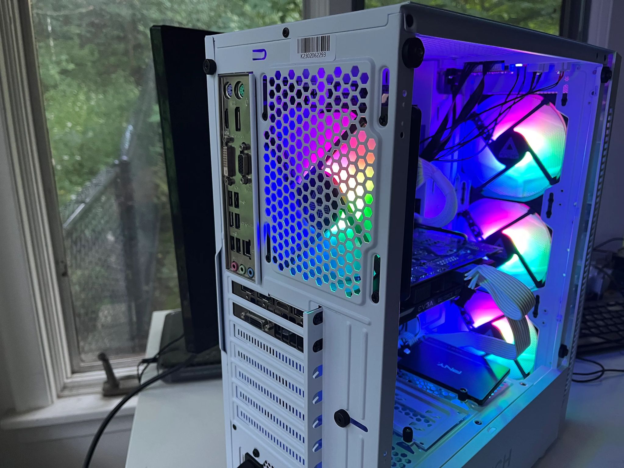 Budget White Gaming PC | Intel i5 | GTX 970 | 16GB RAM | 512GB SSD | RGB