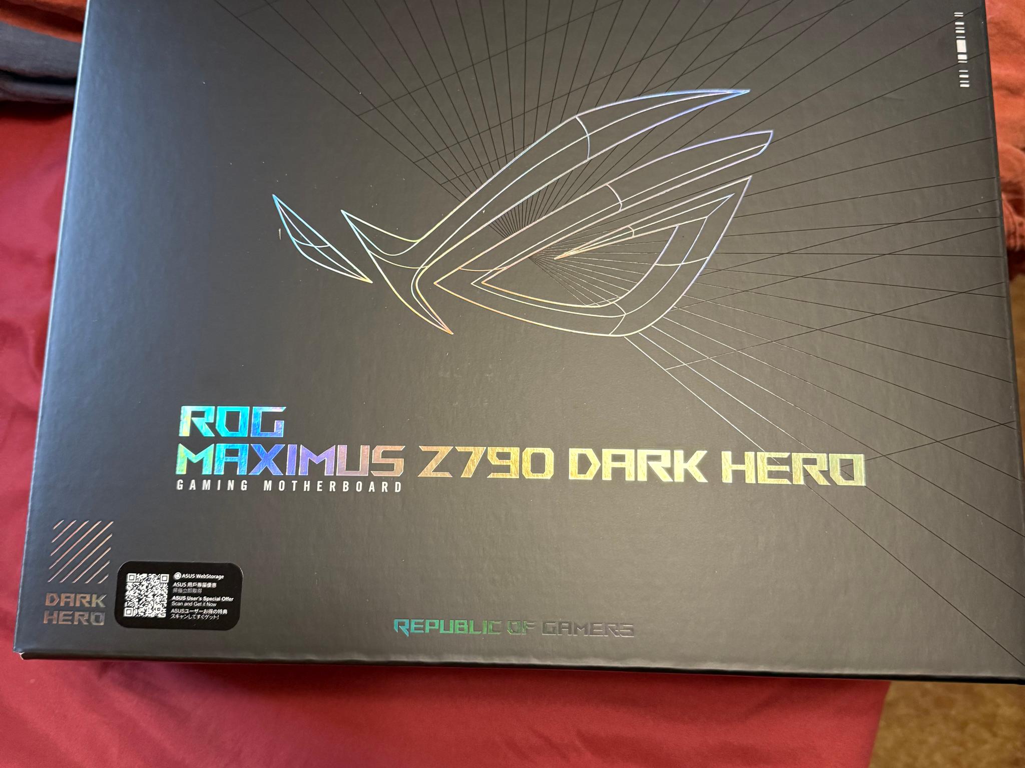 ASUS ROG MAXIMUS Z790 DARK HERO - Image 1