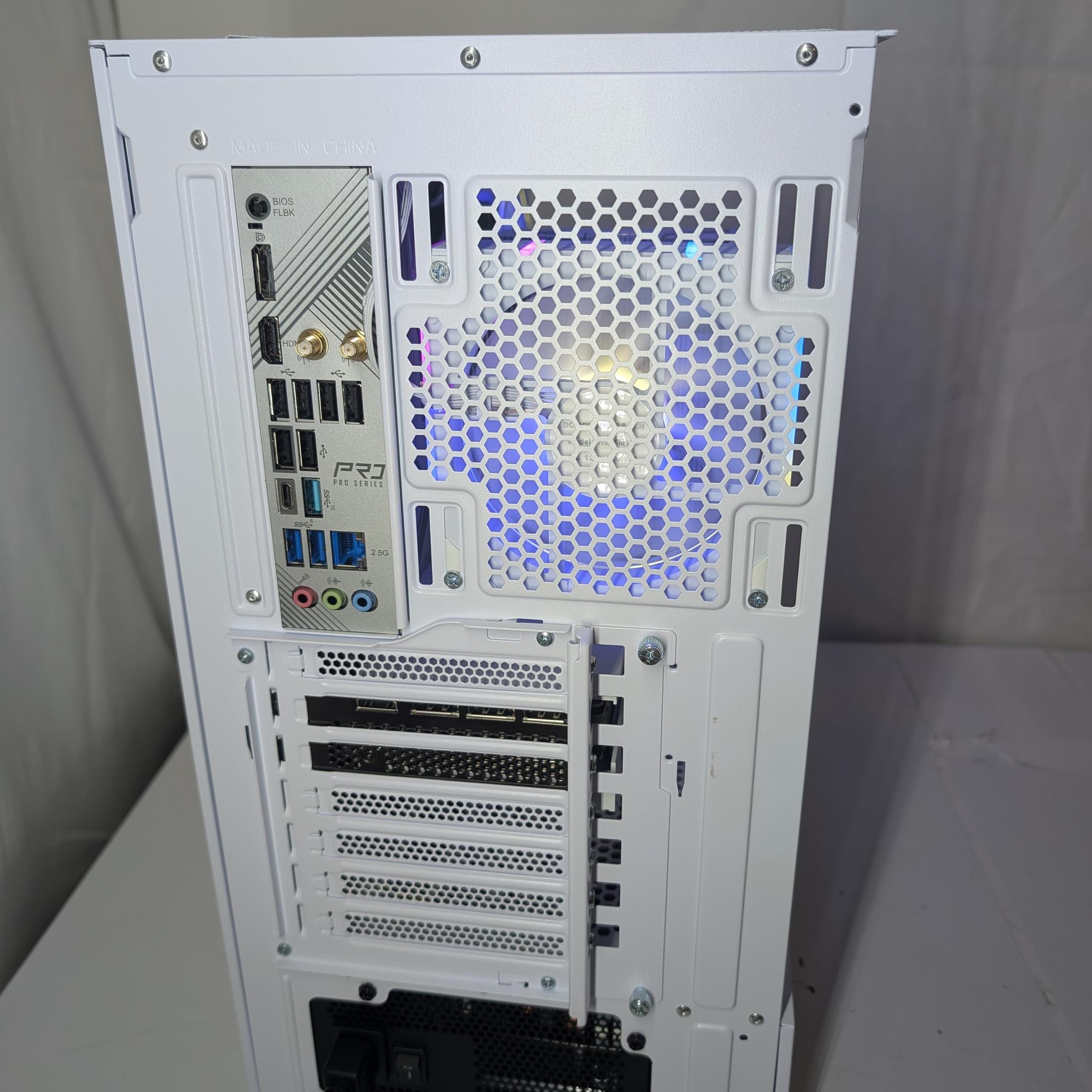RTX 4070 | RYZEN 5 7600X | 16gb DDR5 | 1TB NVME | ALL WHITE