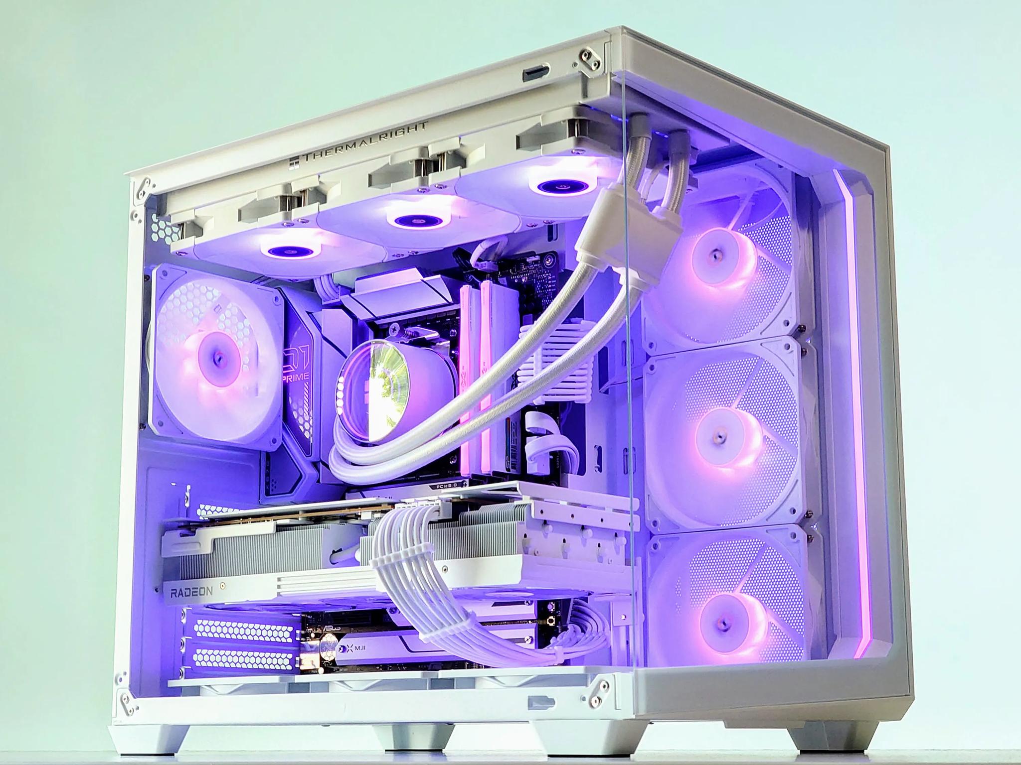 ❄️🤍🐻‍❄️Artic⚪AMD RX 7900 XT 20GB⚪AMD Ryzen 7 7700⚪32GB DDR5⚪2TB NVME
