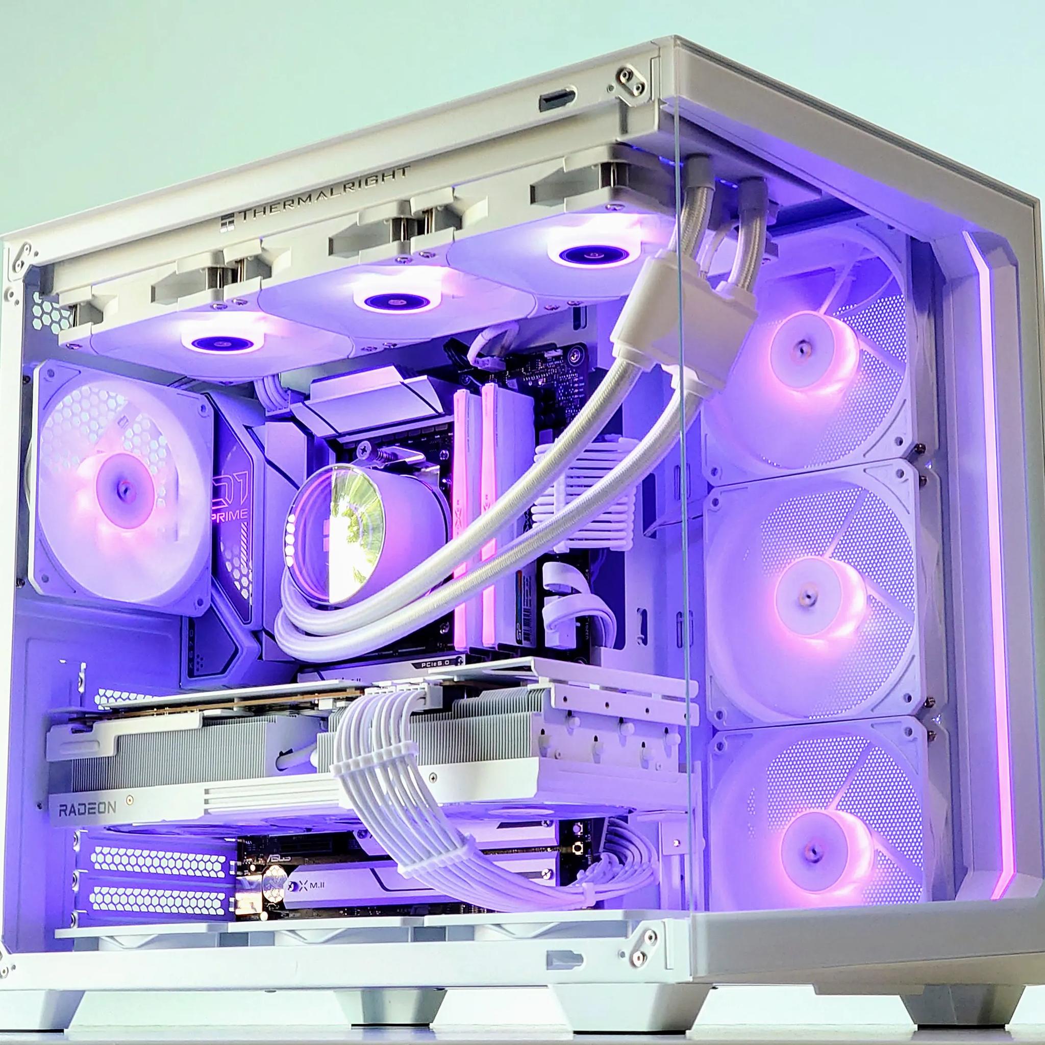 ❄️🤍🐻‍❄️Artic⚪AMD RX 7900 XT 20GB⚪AMD Ryzen 7 7700⚪32GB DDR5⚪2TB NVME