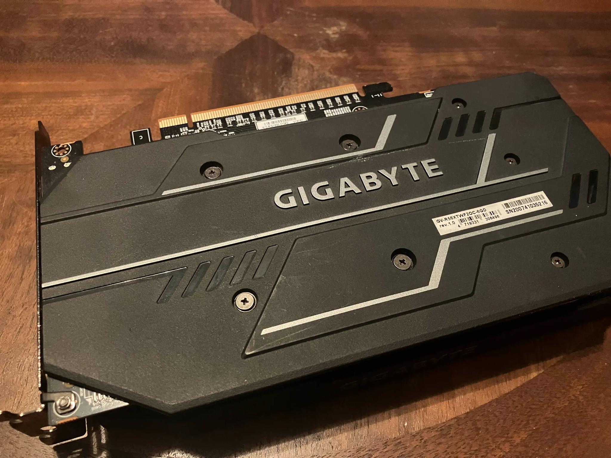Gigabyte RX5600XT 6gb