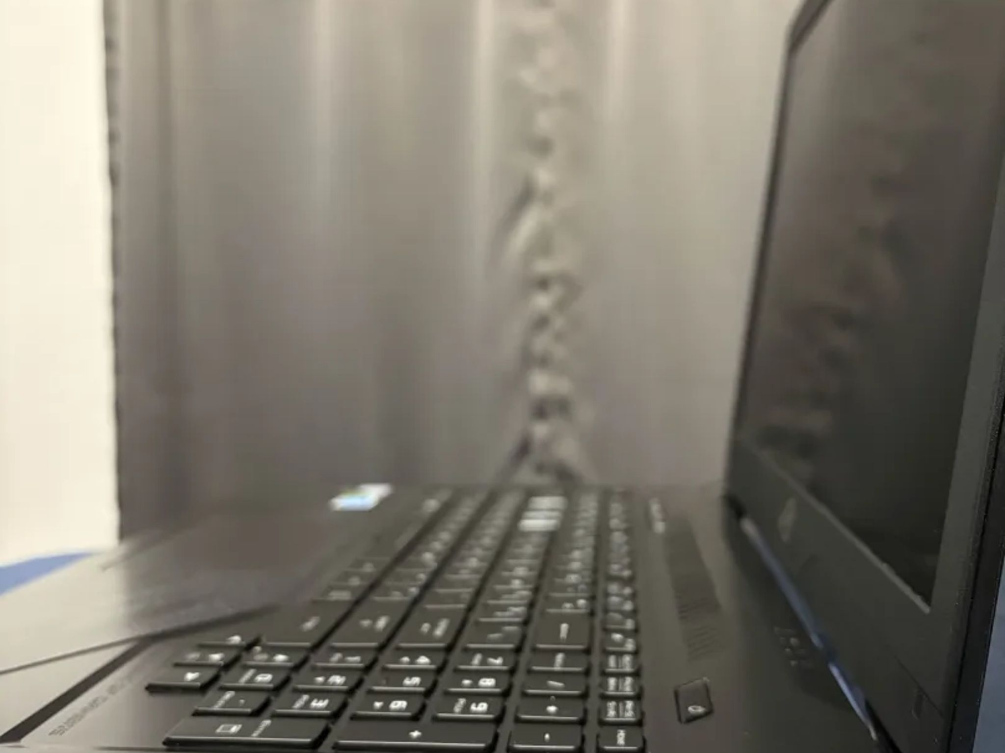 ASUS ROG Strix GL503GE Hero Edition Gaming Laptop 15.6" 120Hz i7-8750H GTX 1050 Ti 32GB RAM 1 TB