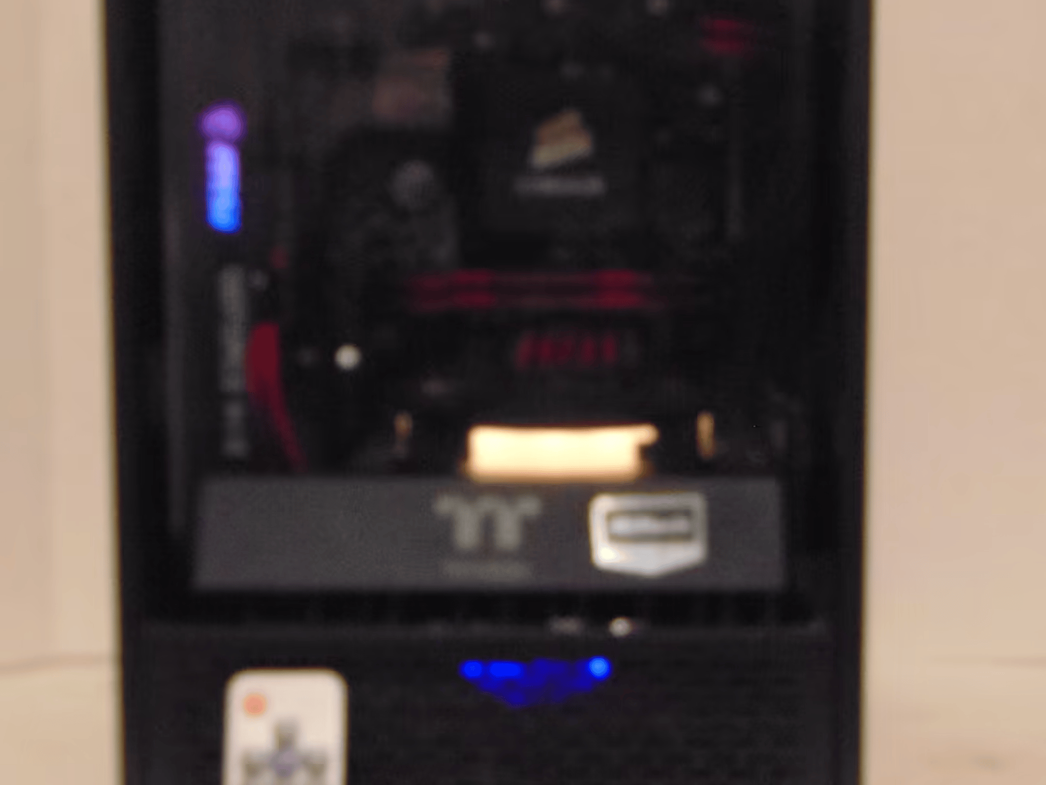 i7 8700 (RTX3050 8GB) 16GB DDR 4 256SSD 1TB Wifi WaterCooled RGB ThermalTake Tower 100