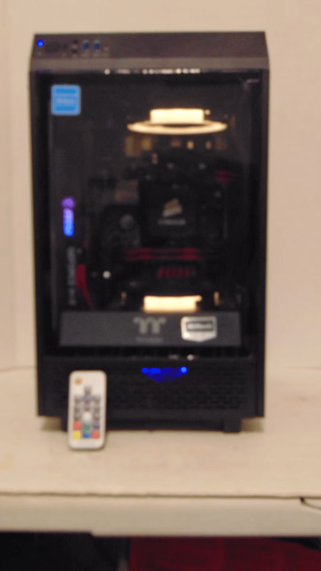 i7 8700 (RTX3050 8GB) 16GB DDR 4 256SSD 1TB Wifi WaterCooled RGB ThermalTake Tower 100