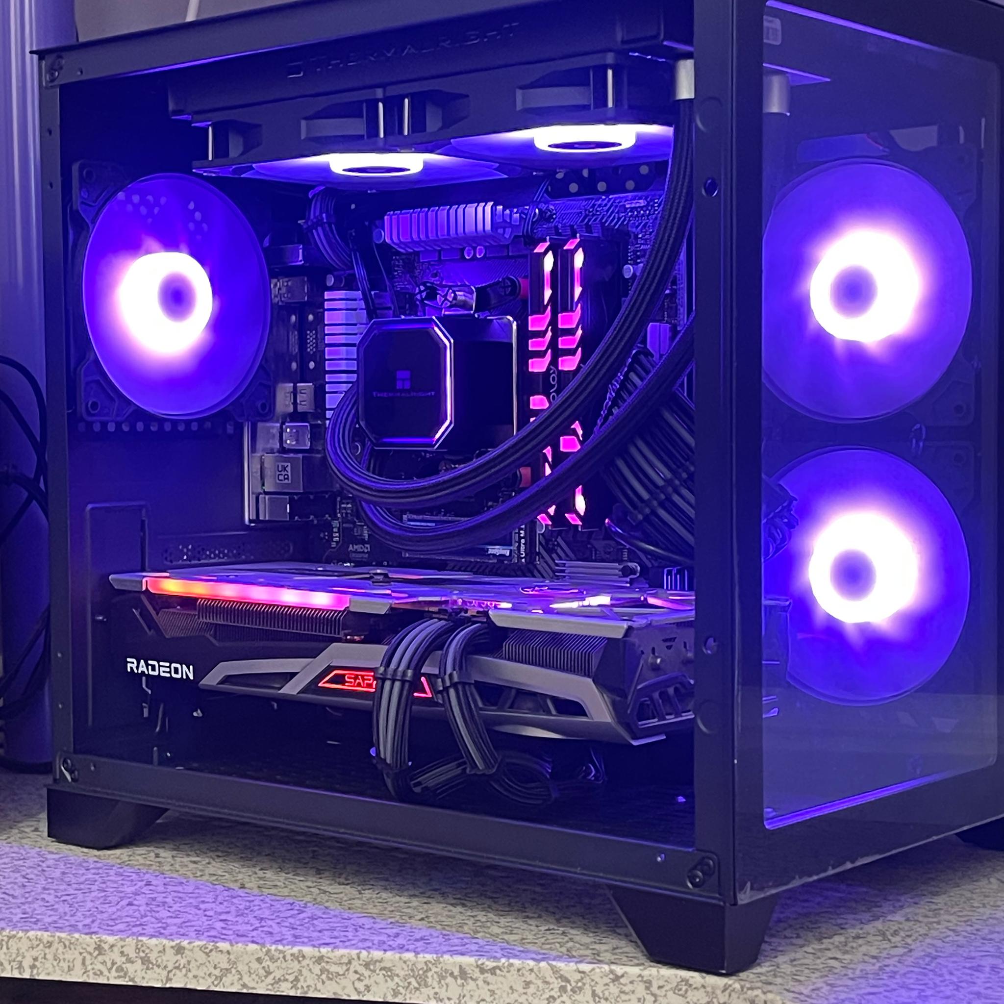 Dark Knight| Ryzen 5 5600X/RX 6700XT