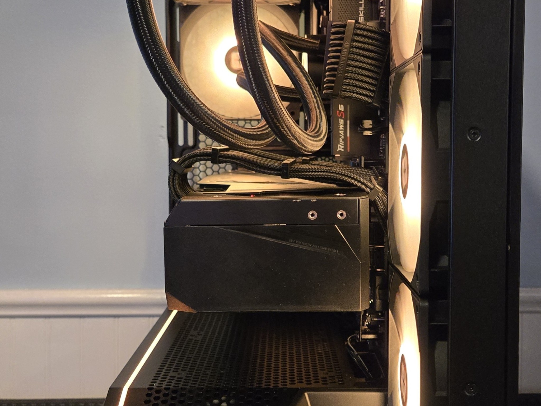 Aorus Master 1440p PC🖥️Ryzen 5 7600X|RTX 3080 10GB|1TB NVME|32GB DDR5|Wifi/Bt|Win 11 🖥️