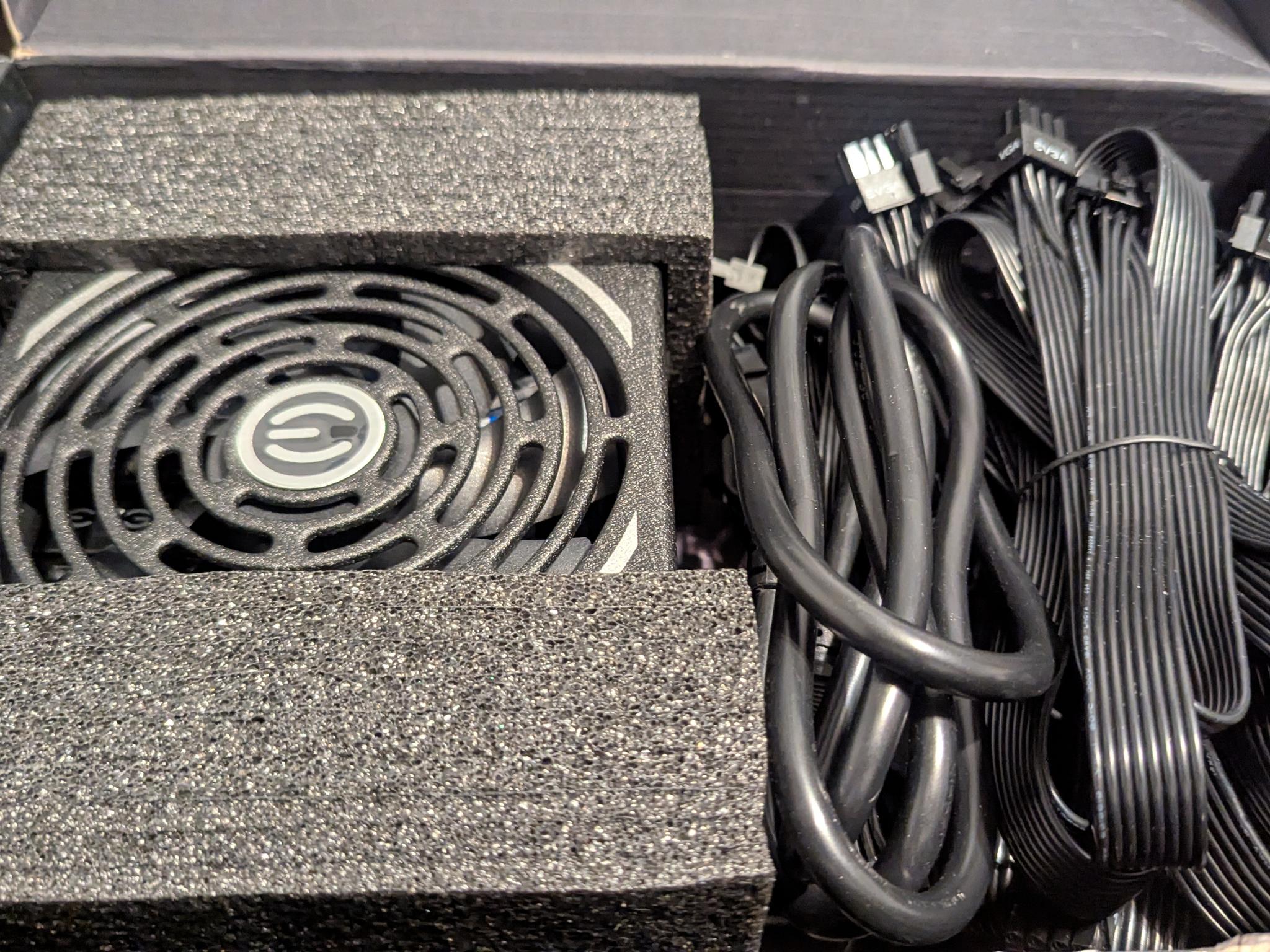 EVGA 1000w 80+ Platnium P3 power supply