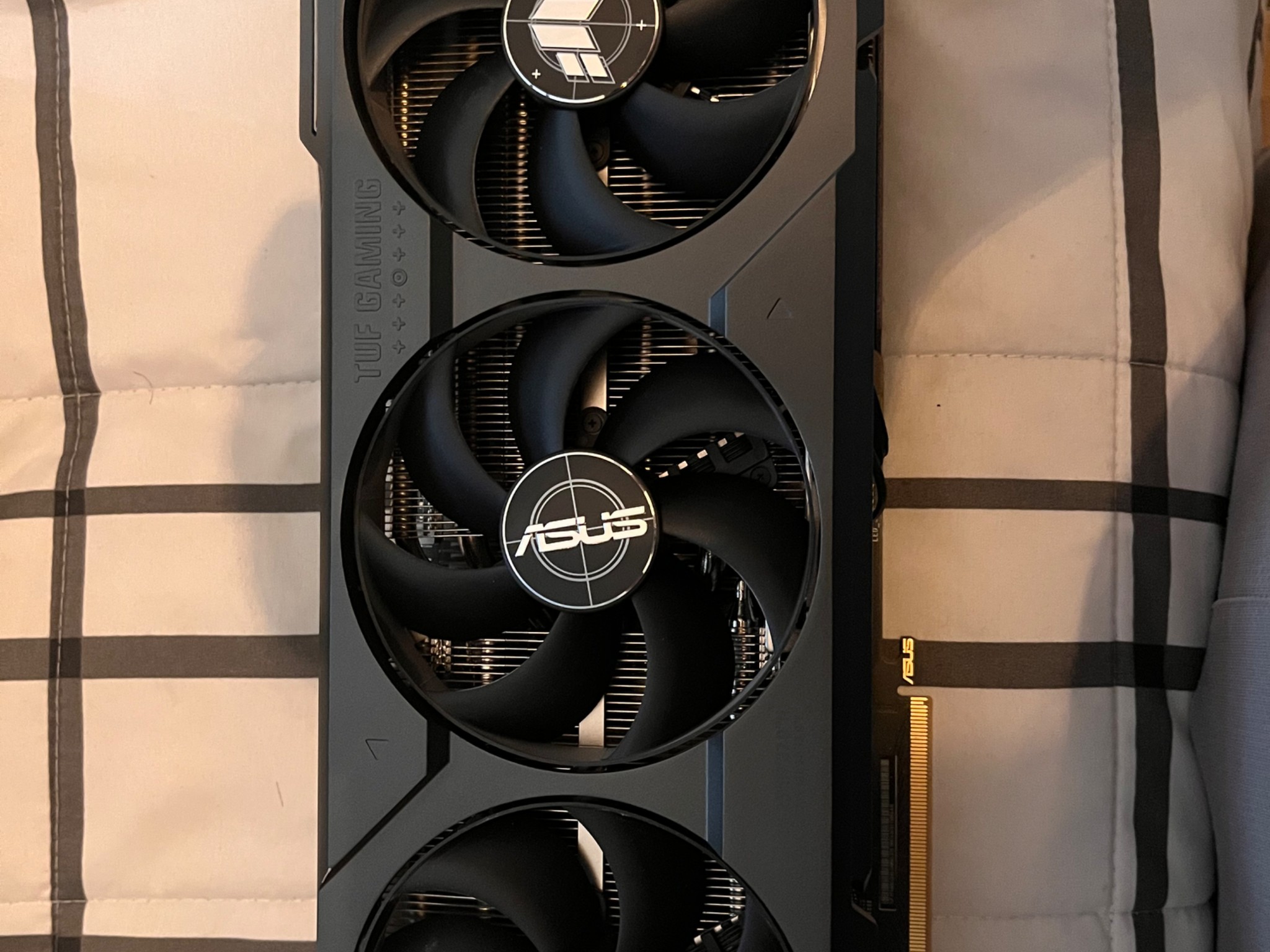ASUS Gaming GeForce RTX 4090 OC Edition-BLACK, used