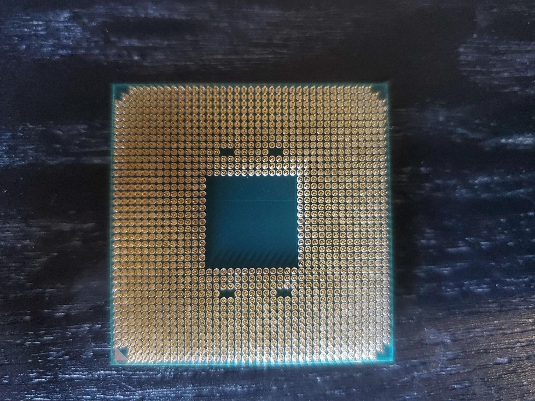 AMD Ryzen 7 3700X CPU