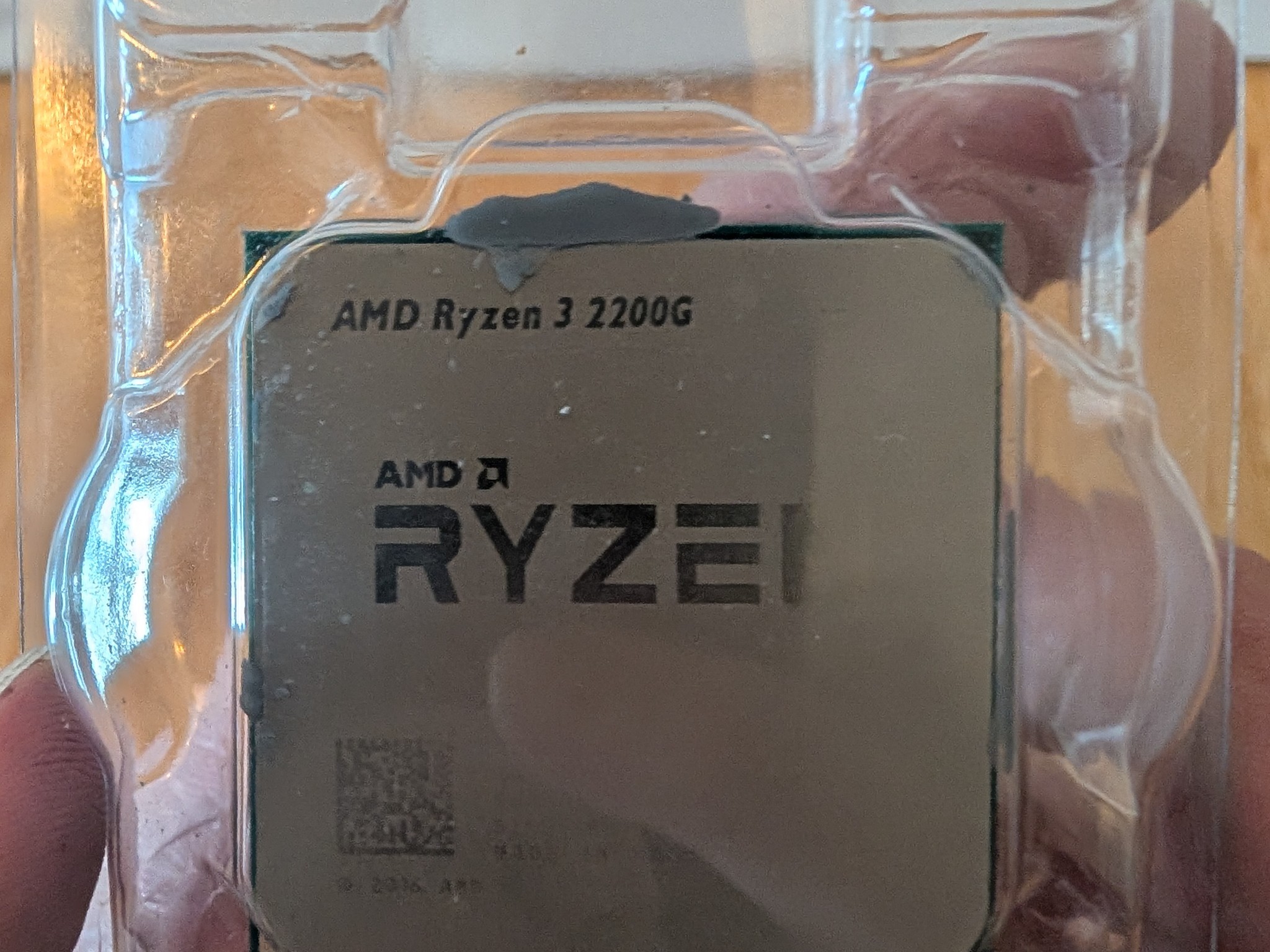 AMD Ryzen 3 2200G