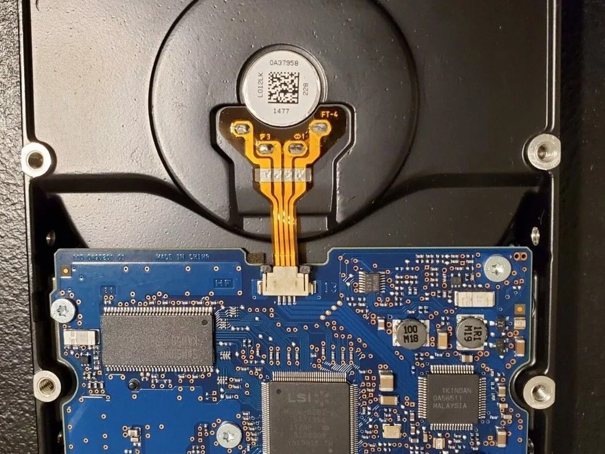 2TB HARD DRIVE - Hitachi HUA722020ALA330 2TB HDD 7200RPM SATA 3.5" Hard Drive 0F10312