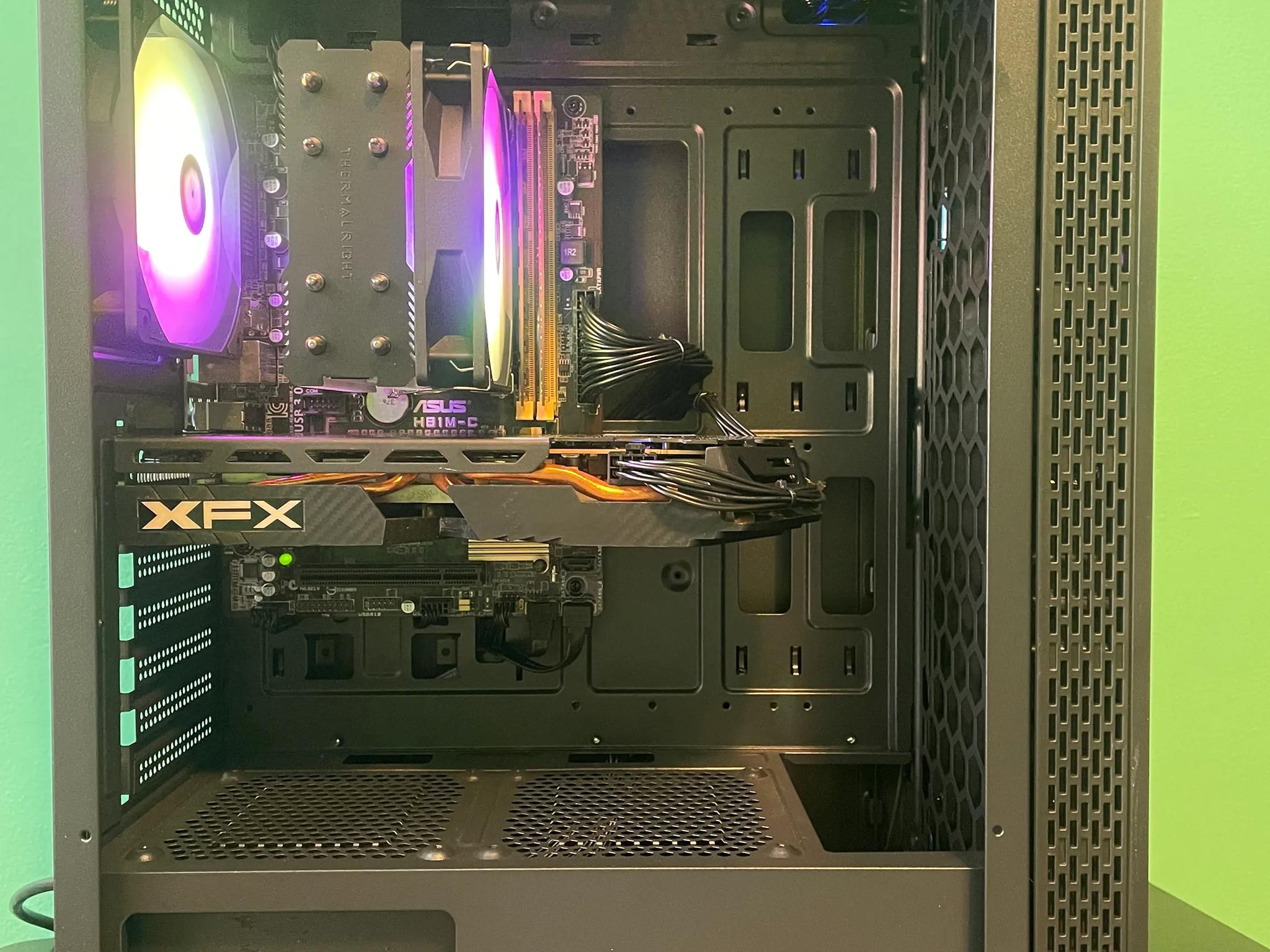 INFINITY Illusion Gaming PC | Intel i5 / Amd RX580 / 8GB / 600GB Win 10 Pro WiFi